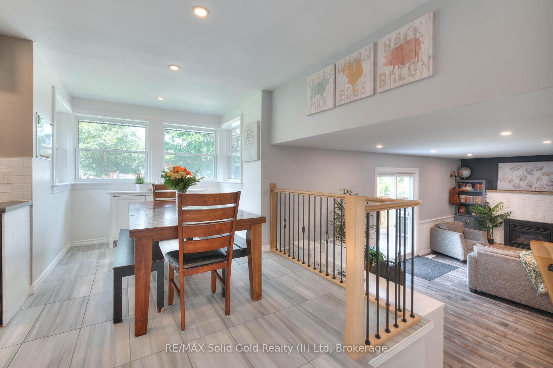 Photo 13 of 11 Reiner Crescent, Wellesley — HOMEH