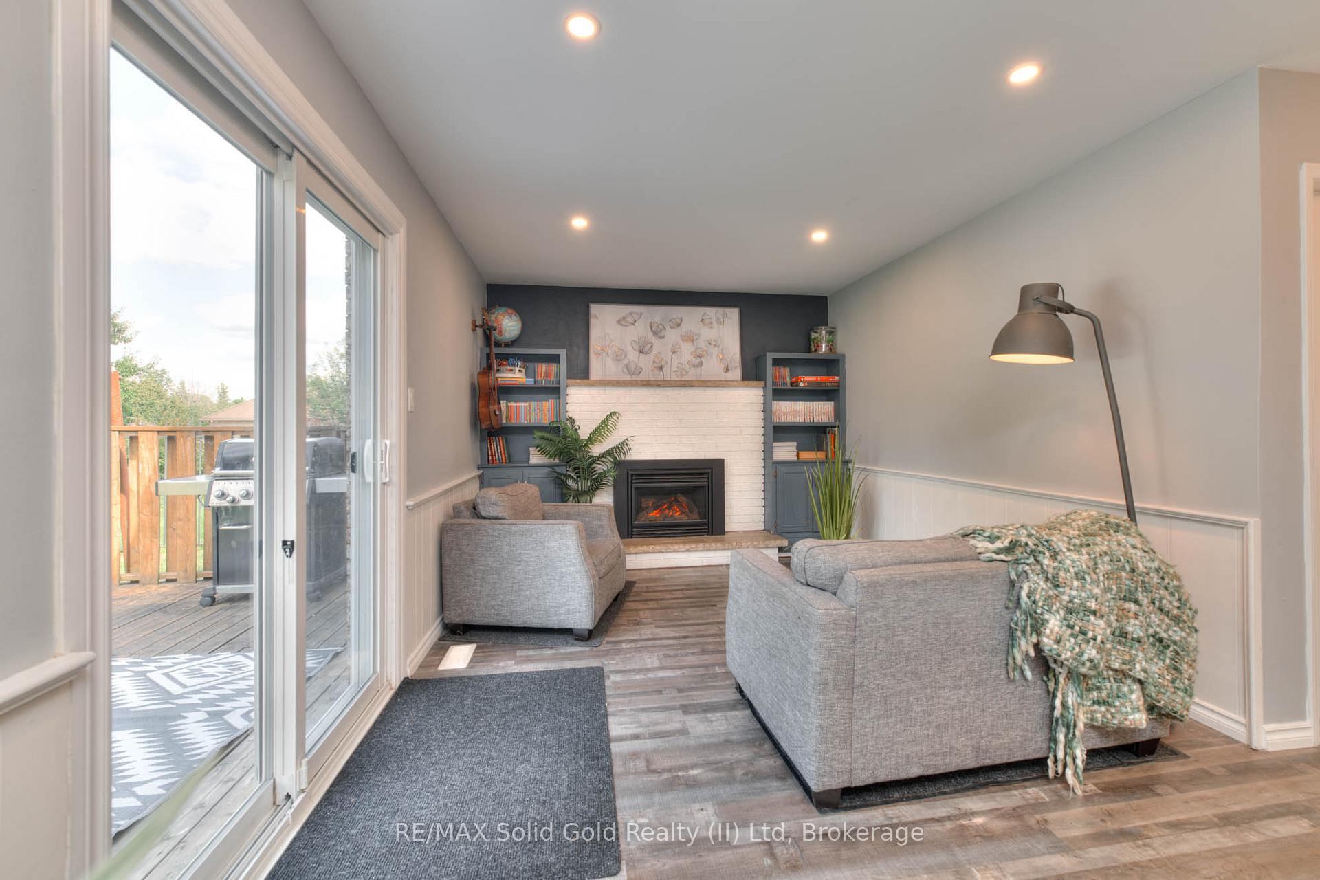 Photo 21 of 11 Reiner Crescent, Wellesley — HOMEH