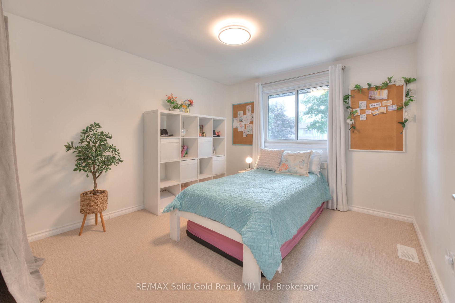 Photo 28 of 11 Reiner Crescent, Wellesley — HOMEH