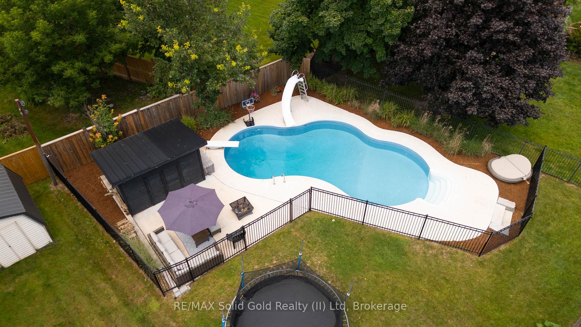 Photo 48 of 11 Reiner Crescent, Wellesley — HOMEH