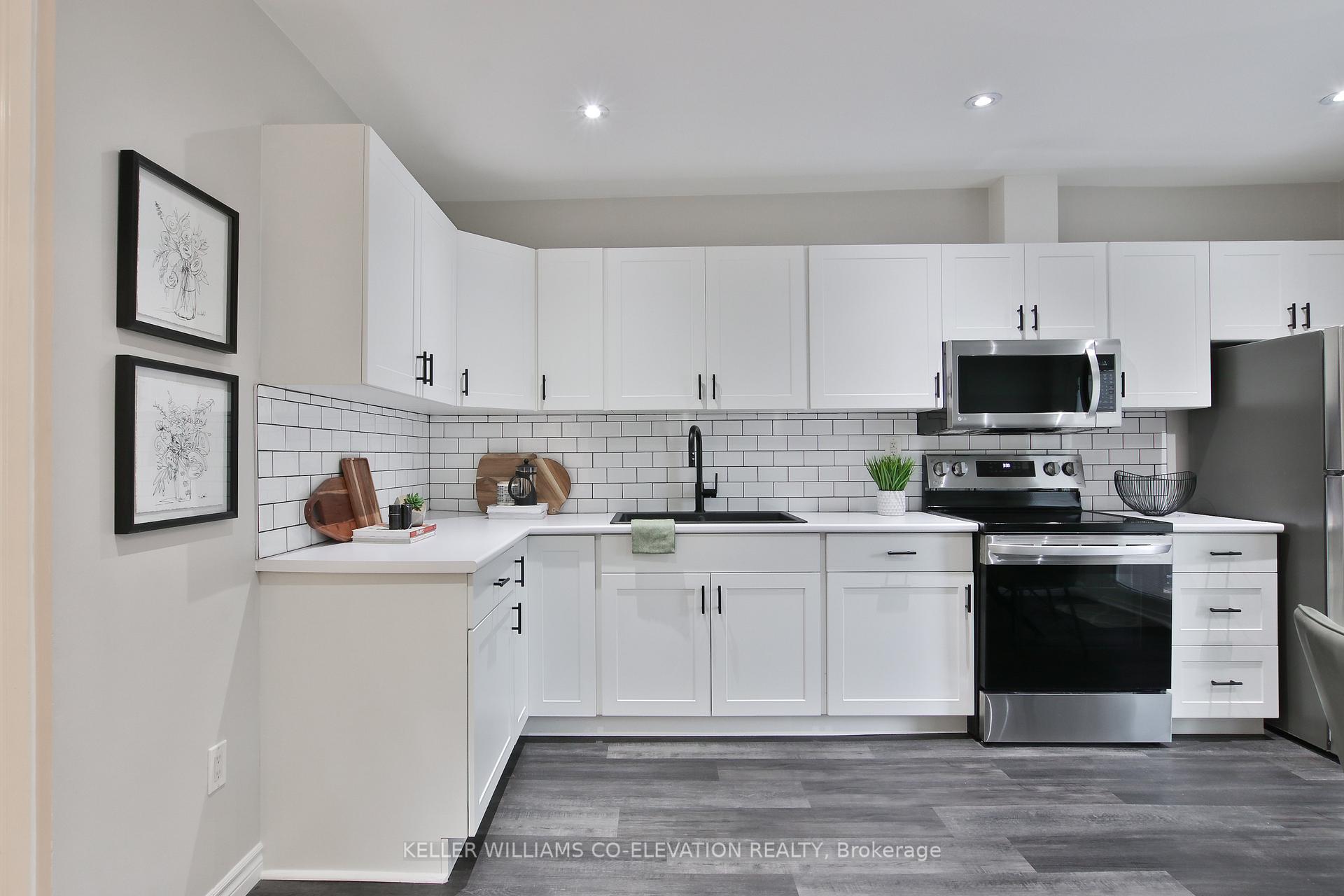 Photo 12 of 13 Beechwood Avenue, Toronto, Rockcliffe-Smythe — HOMEH