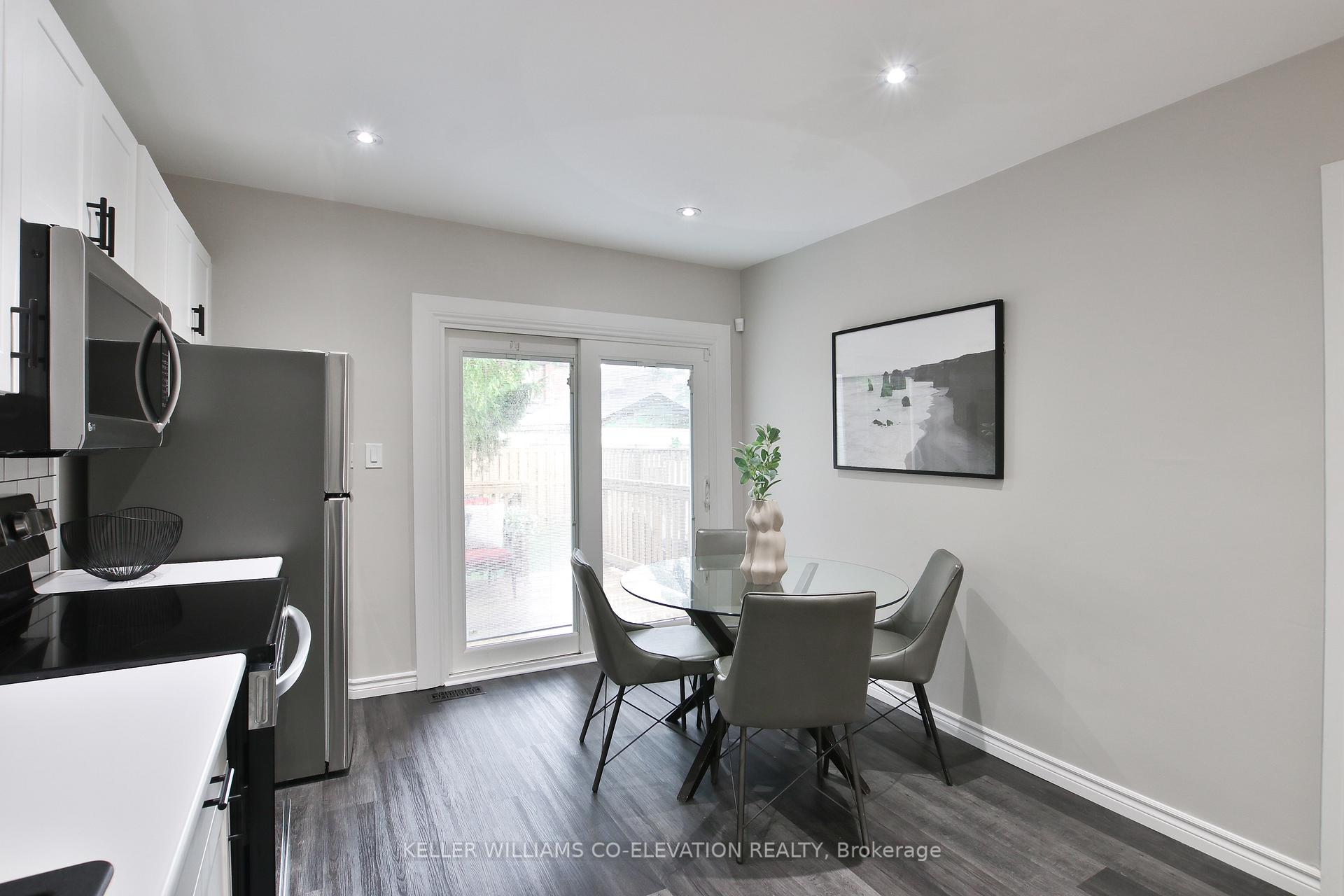 Photo 15 of 13 Beechwood Avenue, Toronto, Rockcliffe-Smythe — HOMEH