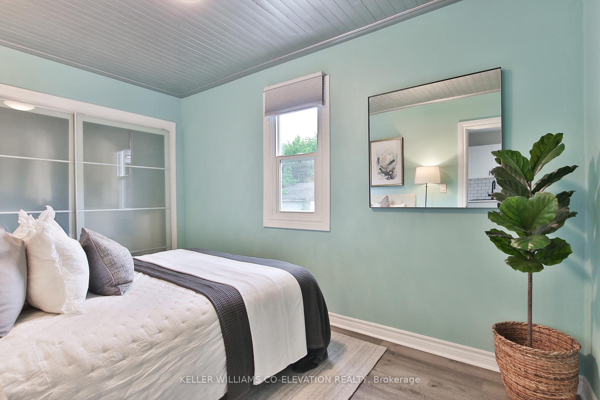 Photo 16 of 13 Beechwood Avenue, Toronto, Rockcliffe-Smythe — HOMEH