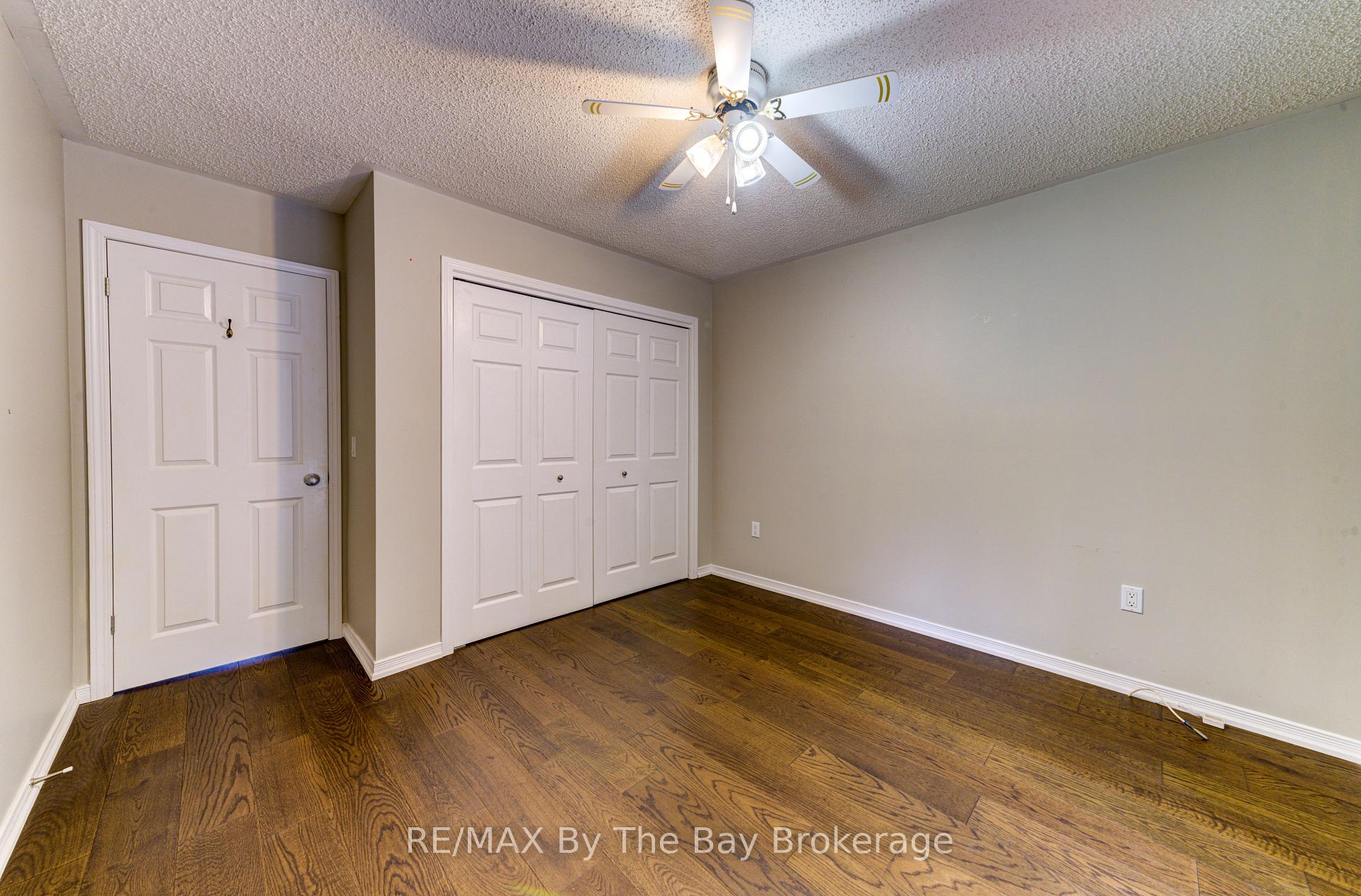 Photo 12 of 45 Indiana Avenue, Wasaga Beach — HOMEH