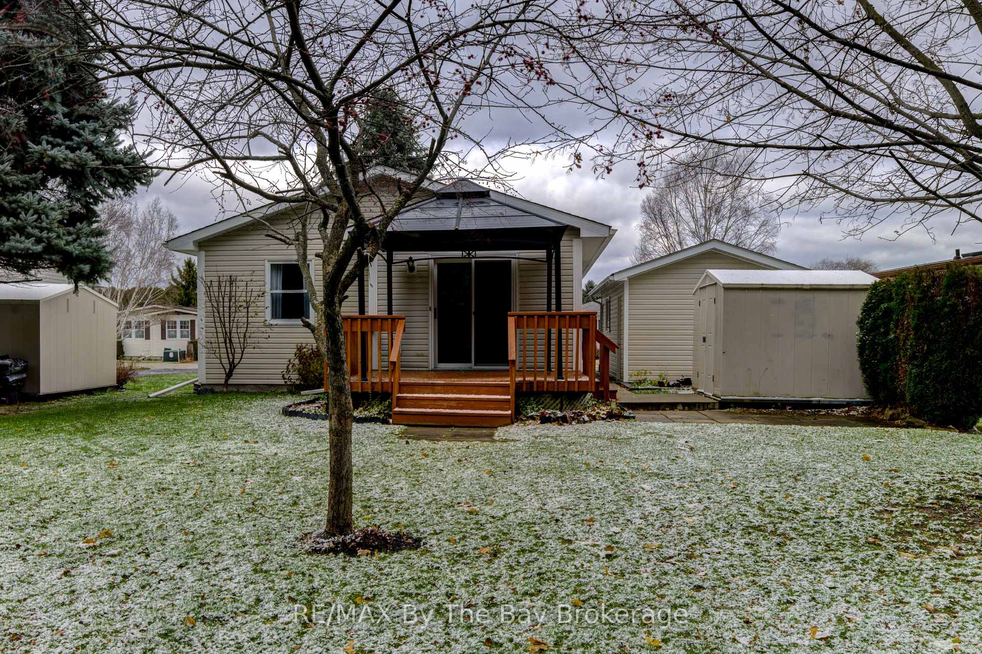 Photo 24 of 45 Indiana Avenue, Wasaga Beach — HOMEH