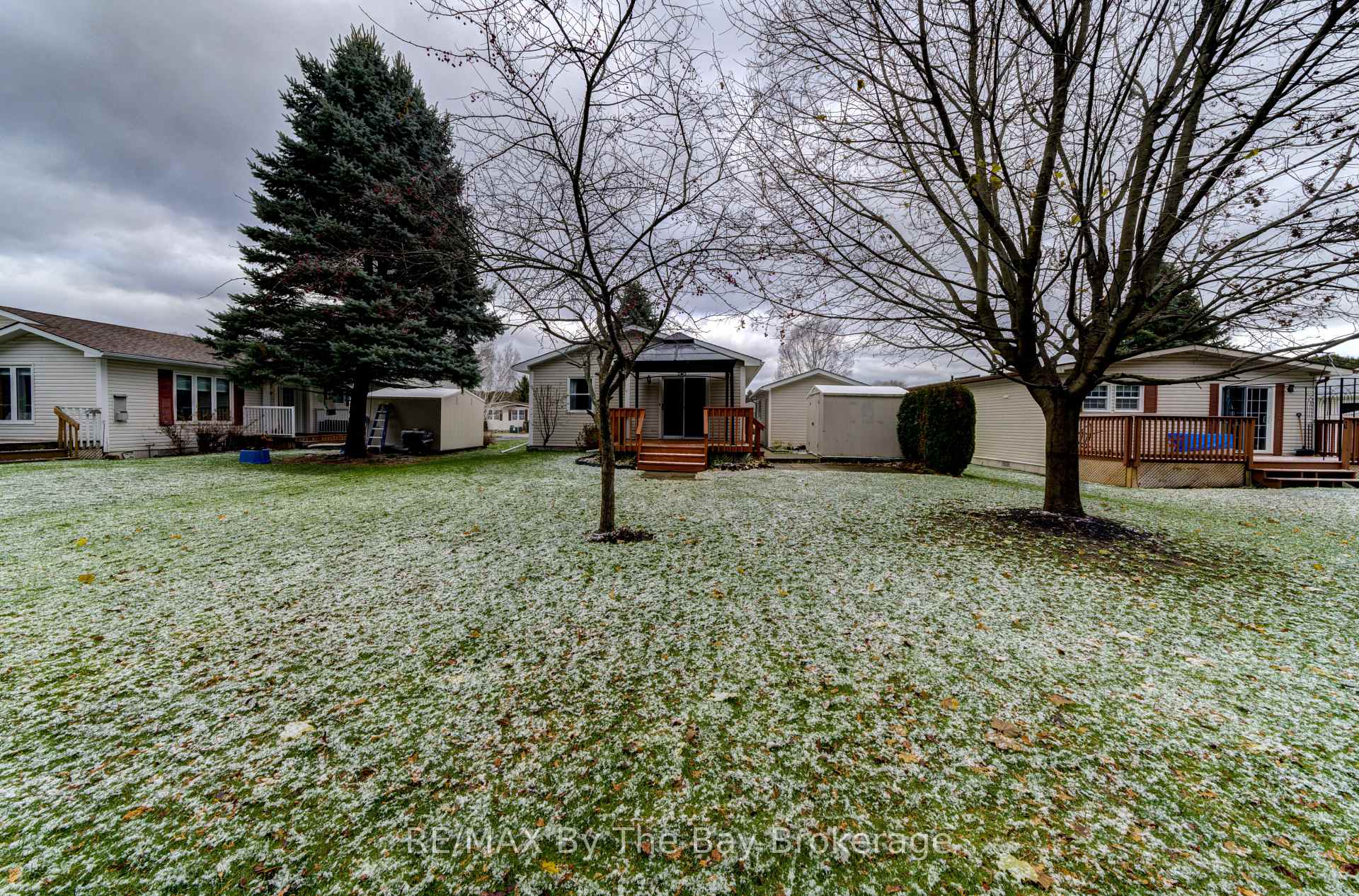 Photo 25 of 45 Indiana Avenue, Wasaga Beach — HOMEH
