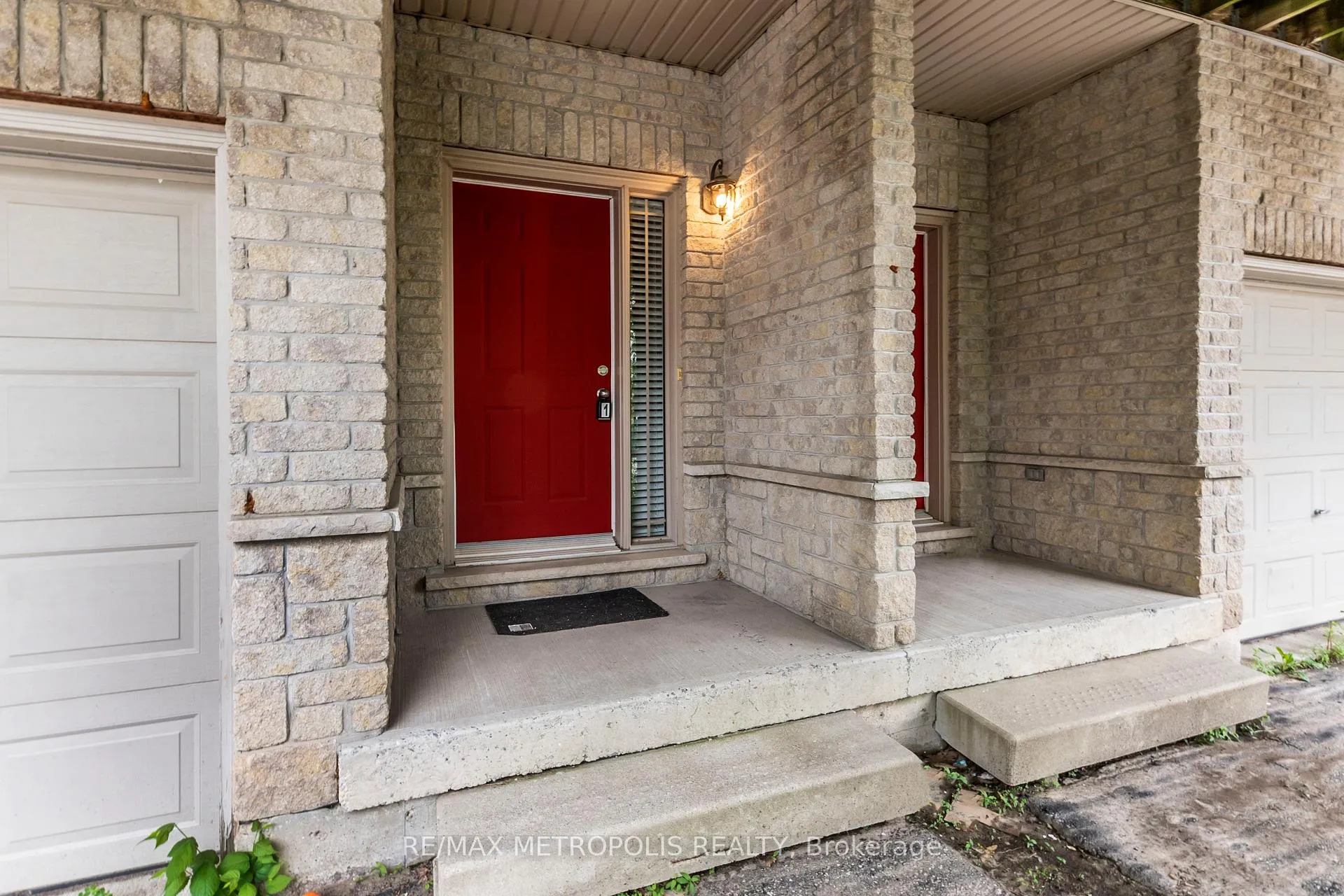Photo 3 of Unit C16, 619 Wild Ginger Avenue, Waterloo, Clair Hills — HOMEH