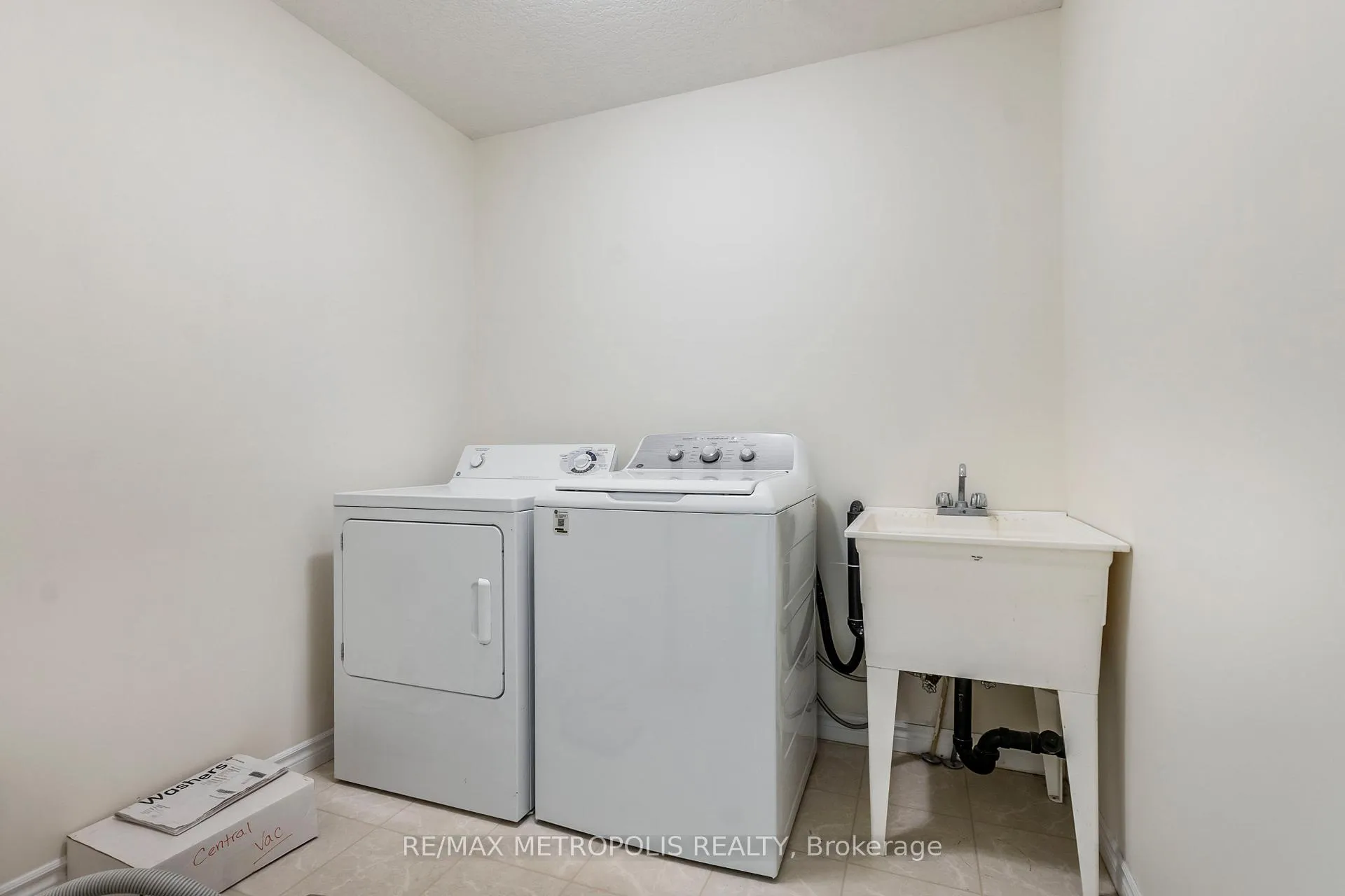 Photo 42 of Unit C16, 619 Wild Ginger Avenue, Waterloo, Clair Hills — HOMEH