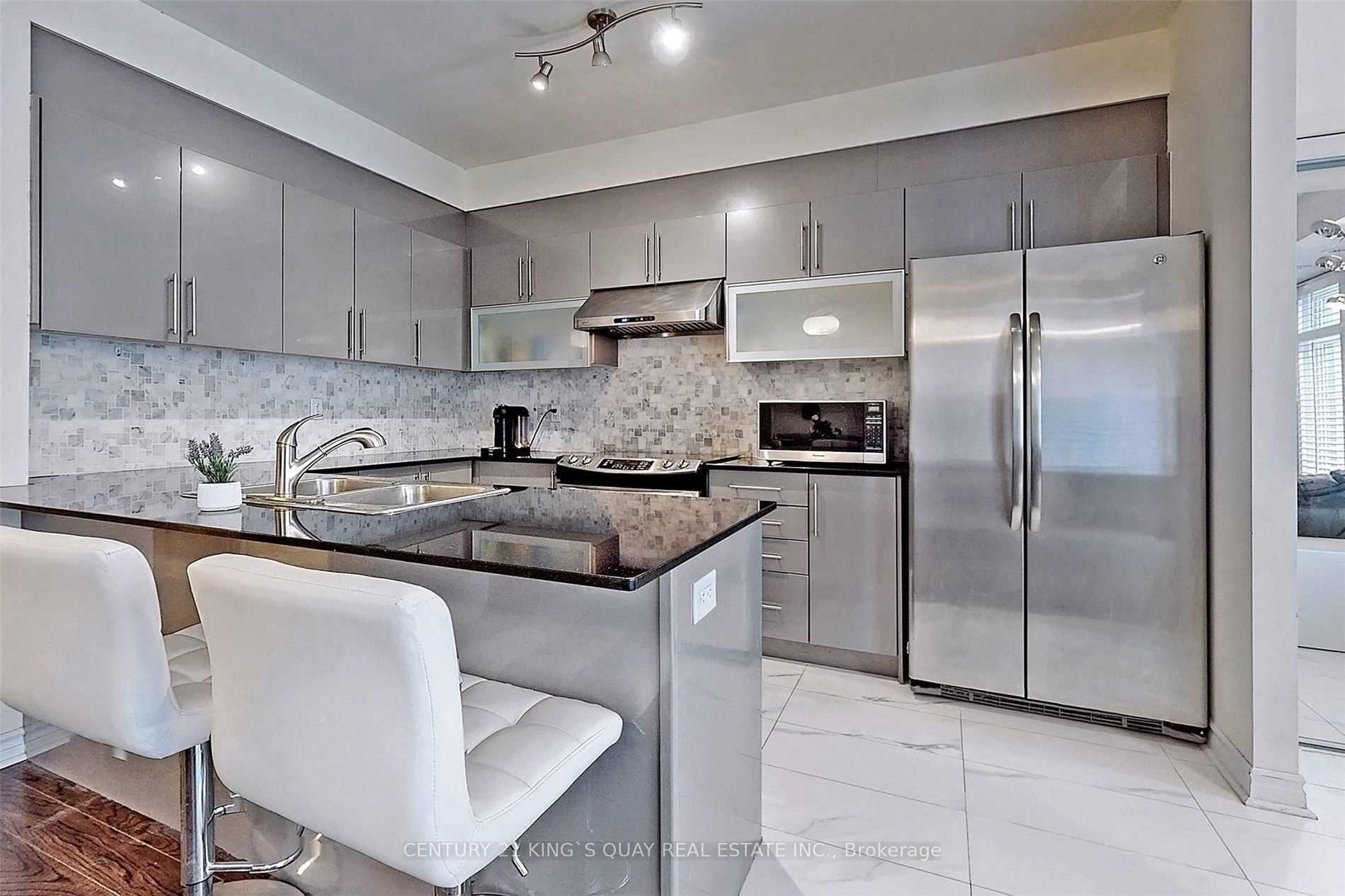 Photo 10 of Unit 49, 7 Brighton Place, Vaughan, Crestwood-Springfarm-Yorkhill — HOMEH