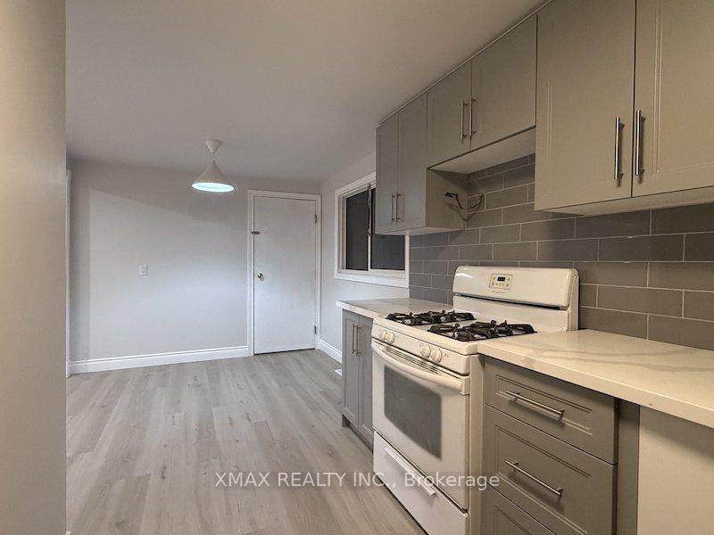 Photo 11 of 452 Midwood Crescent, Waterloo, Beechwood — HOMEH