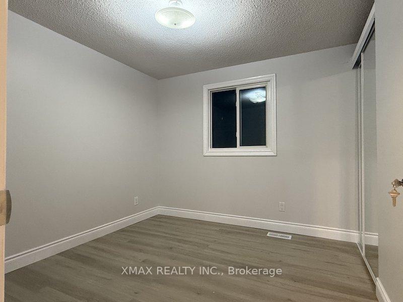 Photo 12 of 452 Midwood Crescent, Waterloo, Beechwood — HOMEH