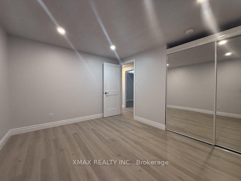 Photo 15 of 452 Midwood Crescent, Waterloo, Beechwood — HOMEH