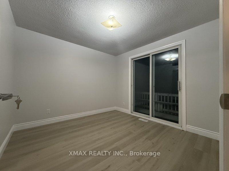 Photo 16 of 452 Midwood Crescent, Waterloo, Beechwood — HOMEH