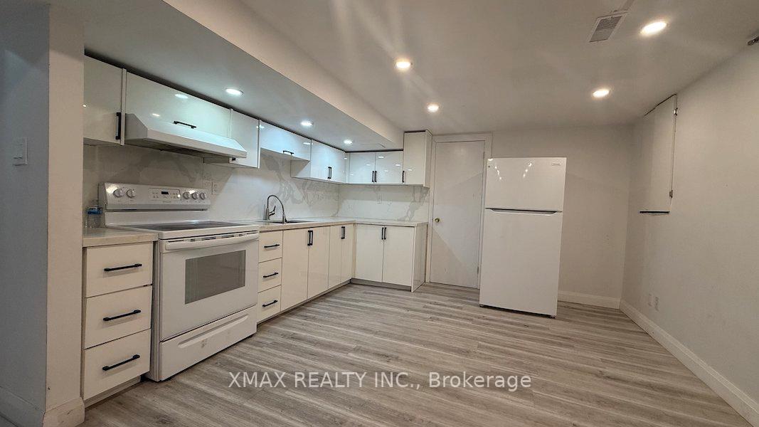 Photo 20 of 452 Midwood Crescent, Waterloo, Beechwood — HOMEH