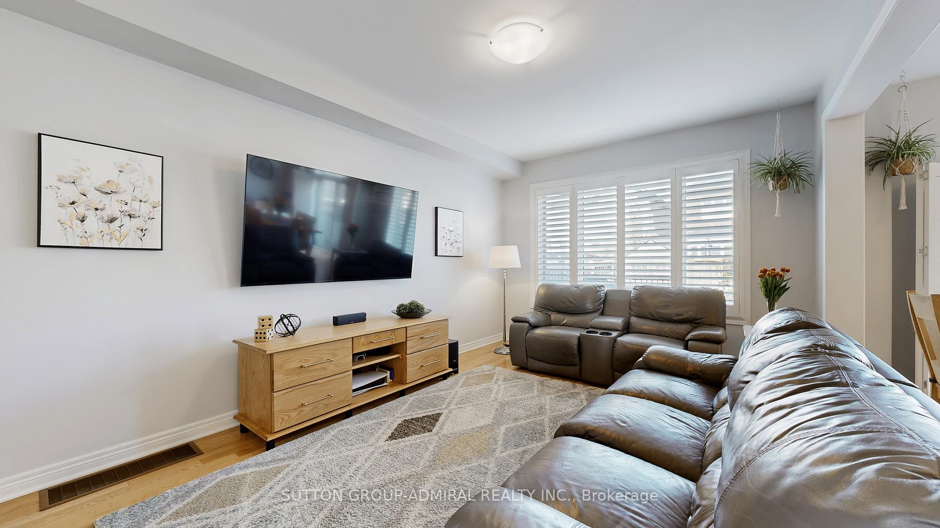 Photo 7 of 6 Andreeta Drive, Vaughan, Kleinburg — HOMEH