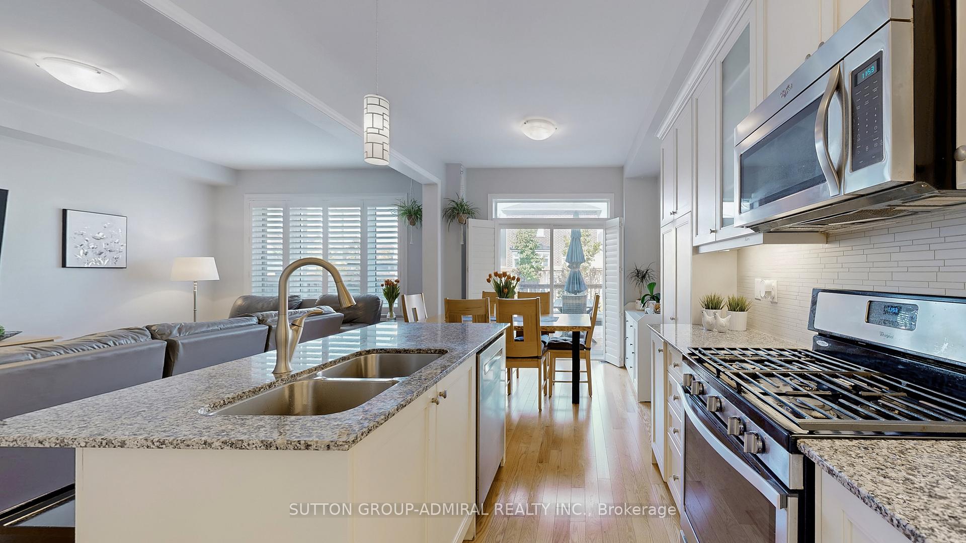 Photo 14 of 6 Andreeta Drive, Vaughan, Kleinburg — HOMEH