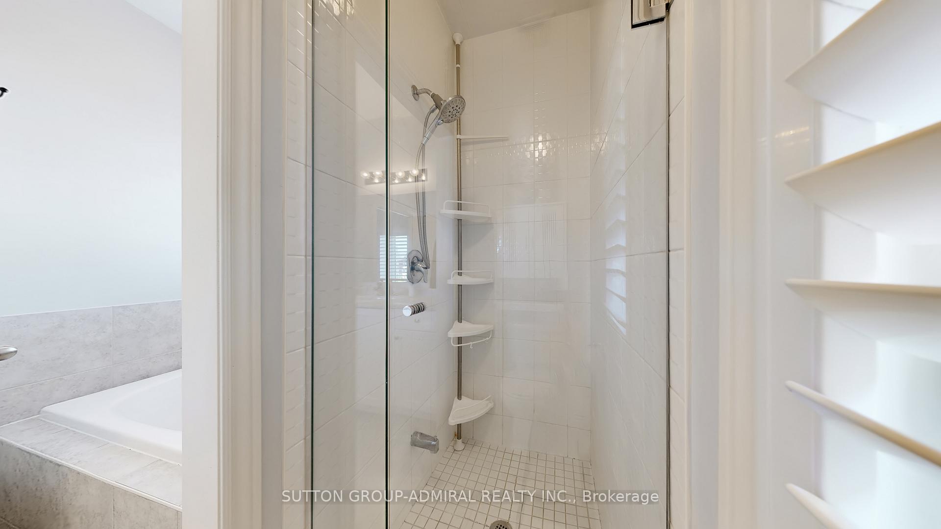 Photo 24 of 6 Andreeta Drive, Vaughan, Kleinburg — HOMEH
