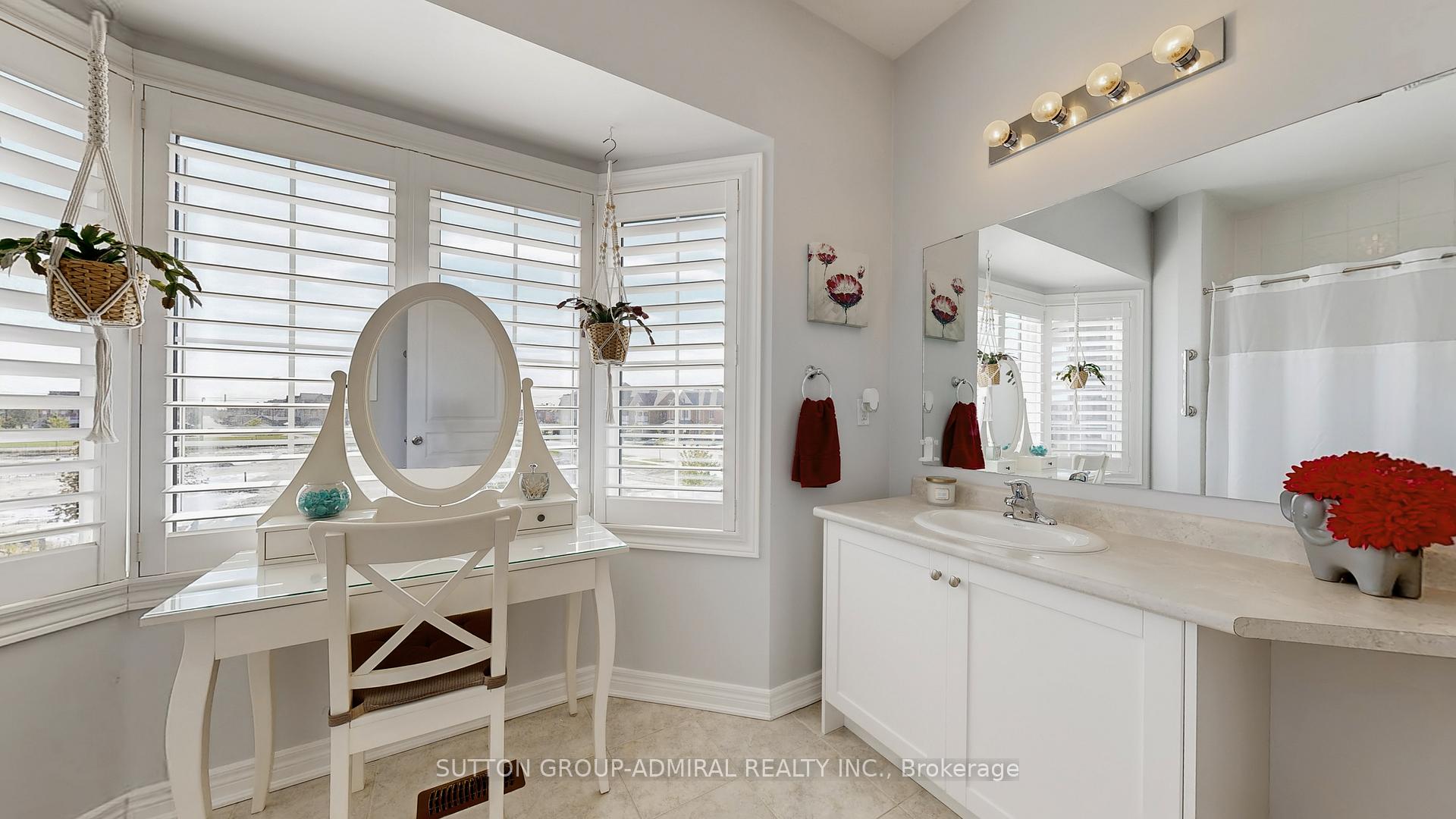 Photo 28 of 6 Andreeta Drive, Vaughan, Kleinburg — HOMEH