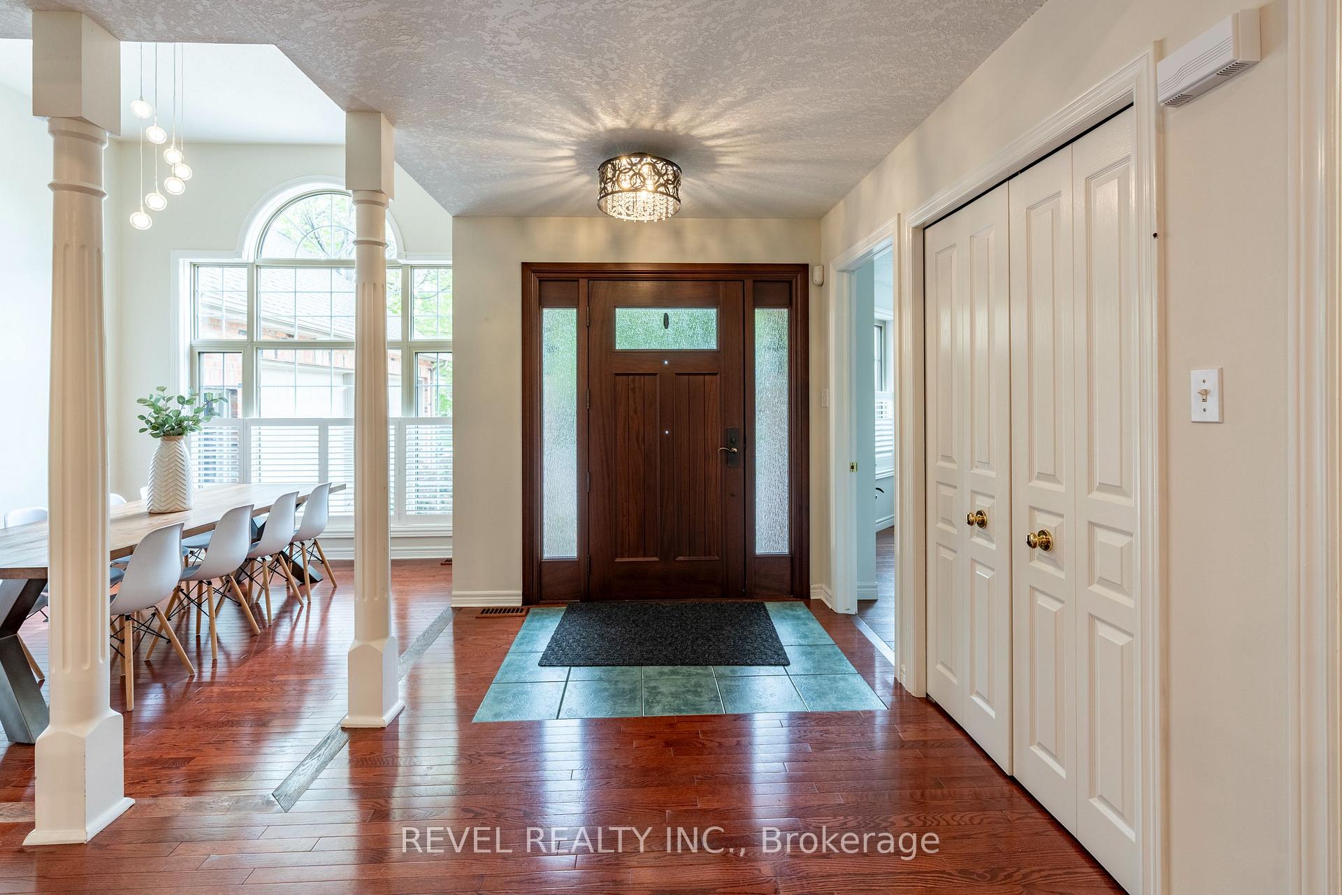 Photo 4 of 632 Bayhampton Crescent, Waterloo — HOMEH