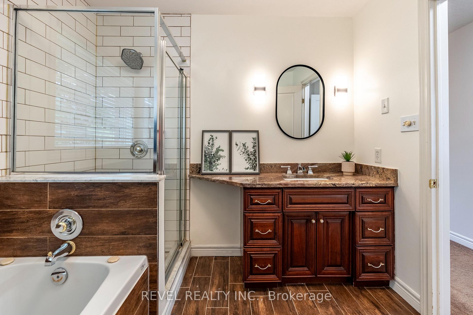 Photo 15 of 632 Bayhampton Crescent, Waterloo — HOMEH