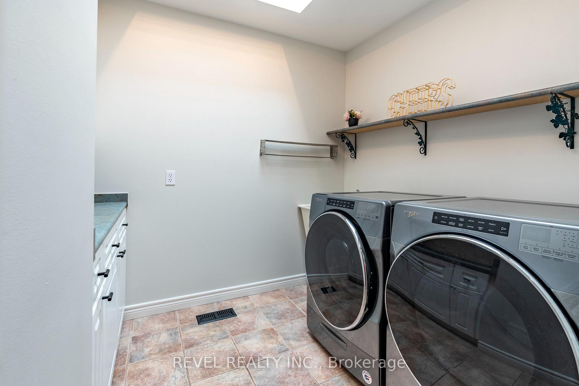 Photo 20 of 632 Bayhampton Crescent, Waterloo — HOMEH