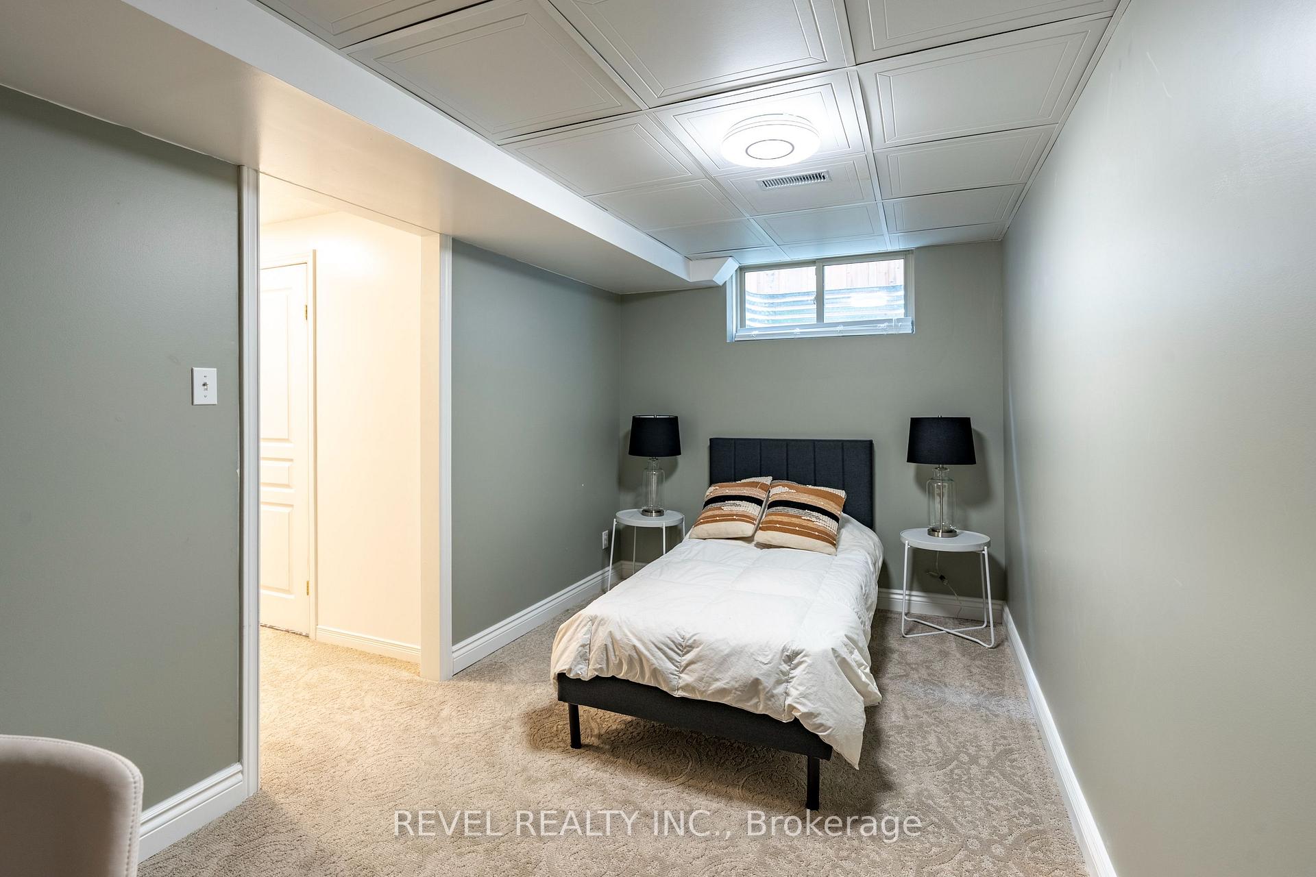 Photo 28 of 632 Bayhampton Crescent, Waterloo — HOMEH