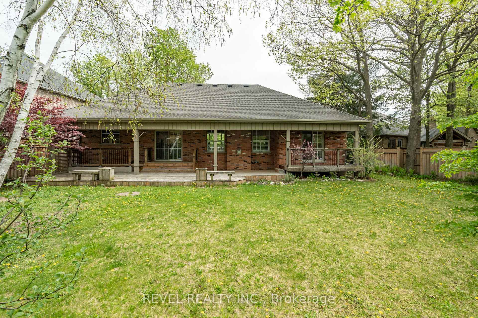 Photo 39 of 632 Bayhampton Crescent, Waterloo — HOMEH