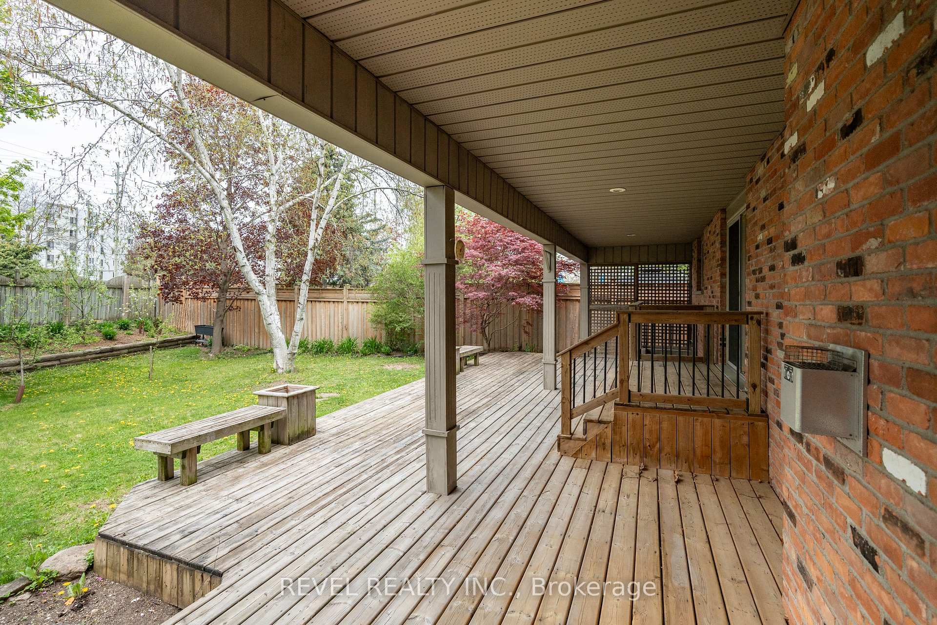Photo 43 of 632 Bayhampton Crescent, Waterloo — HOMEH