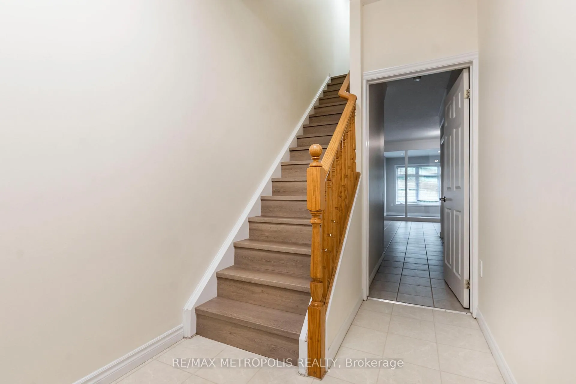 Photo 3 of Unit C15, 619 Wild Ginger Avenue, Waterloo, Clair Hills — HOMEH