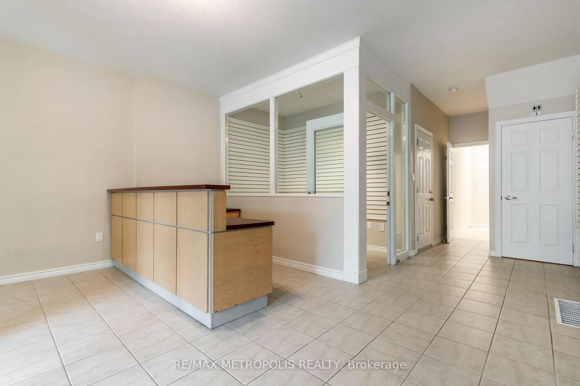 Photo 5 of Unit C15, 619 Wild Ginger Avenue, Waterloo, Clair Hills — HOMEH