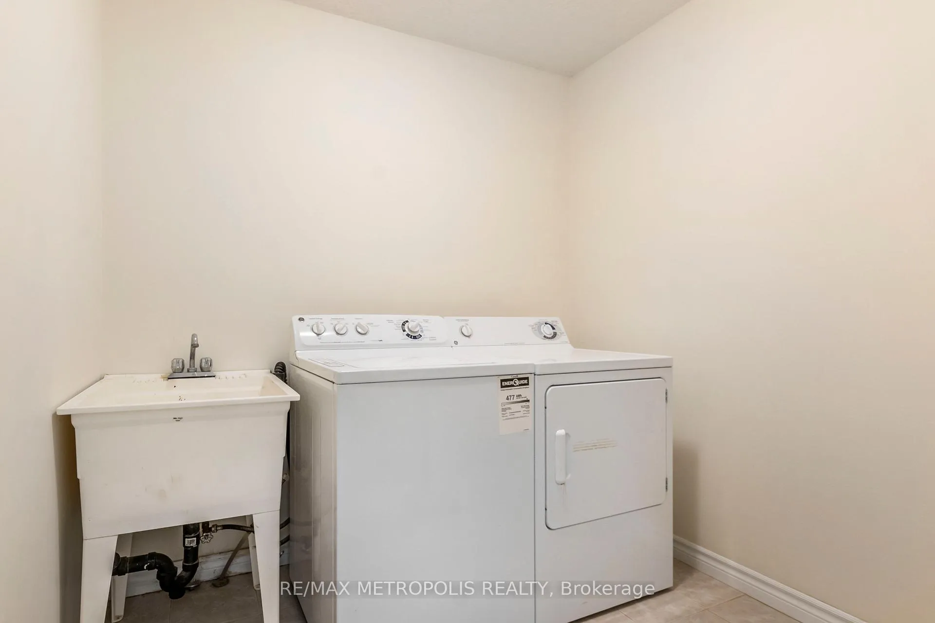 Photo 16 of Unit C15, 619 Wild Ginger Avenue, Waterloo, Clair Hills — HOMEH