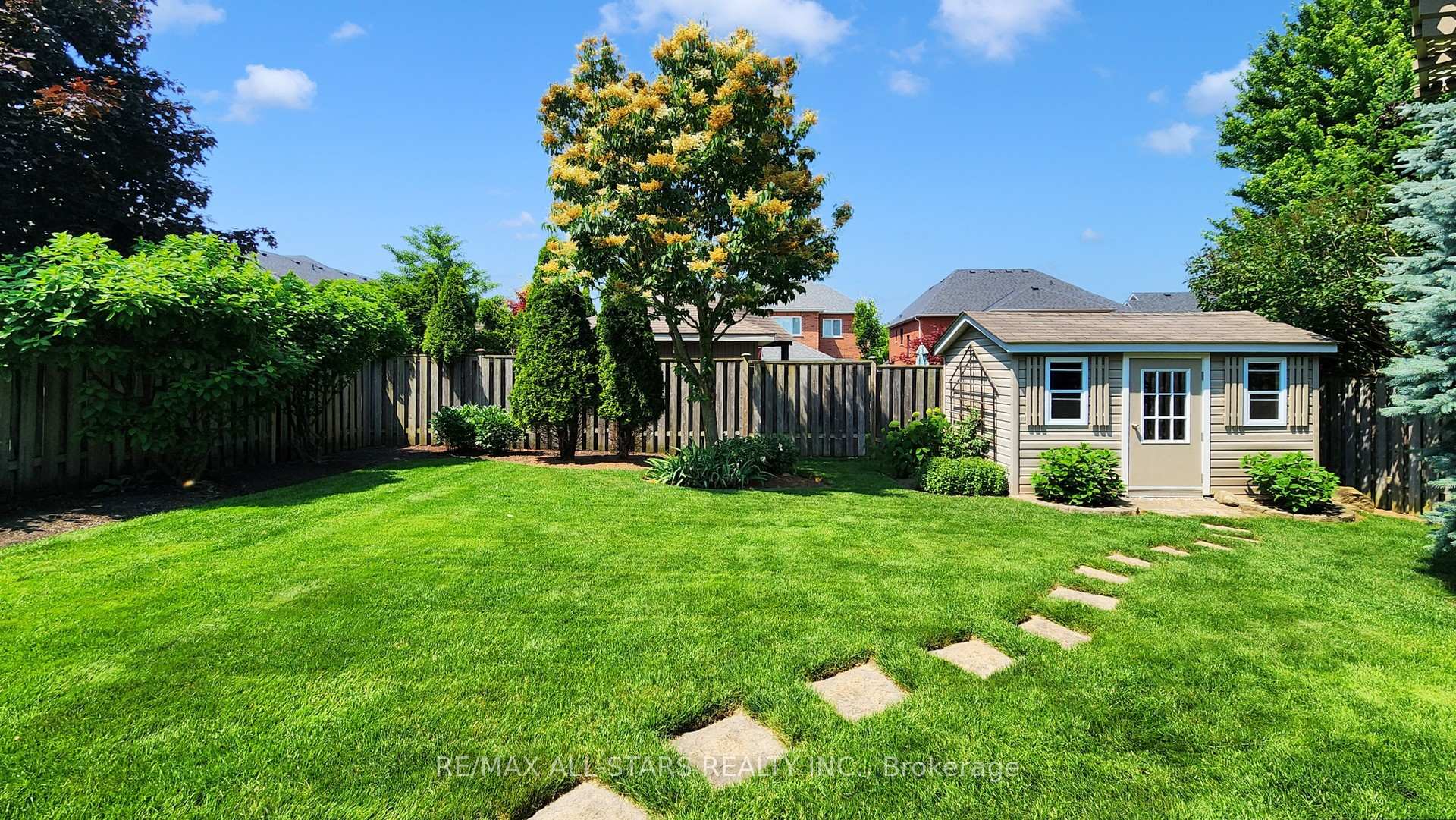 Photo 37 of 62 Joseph Street, Uxbridge — HOMEH