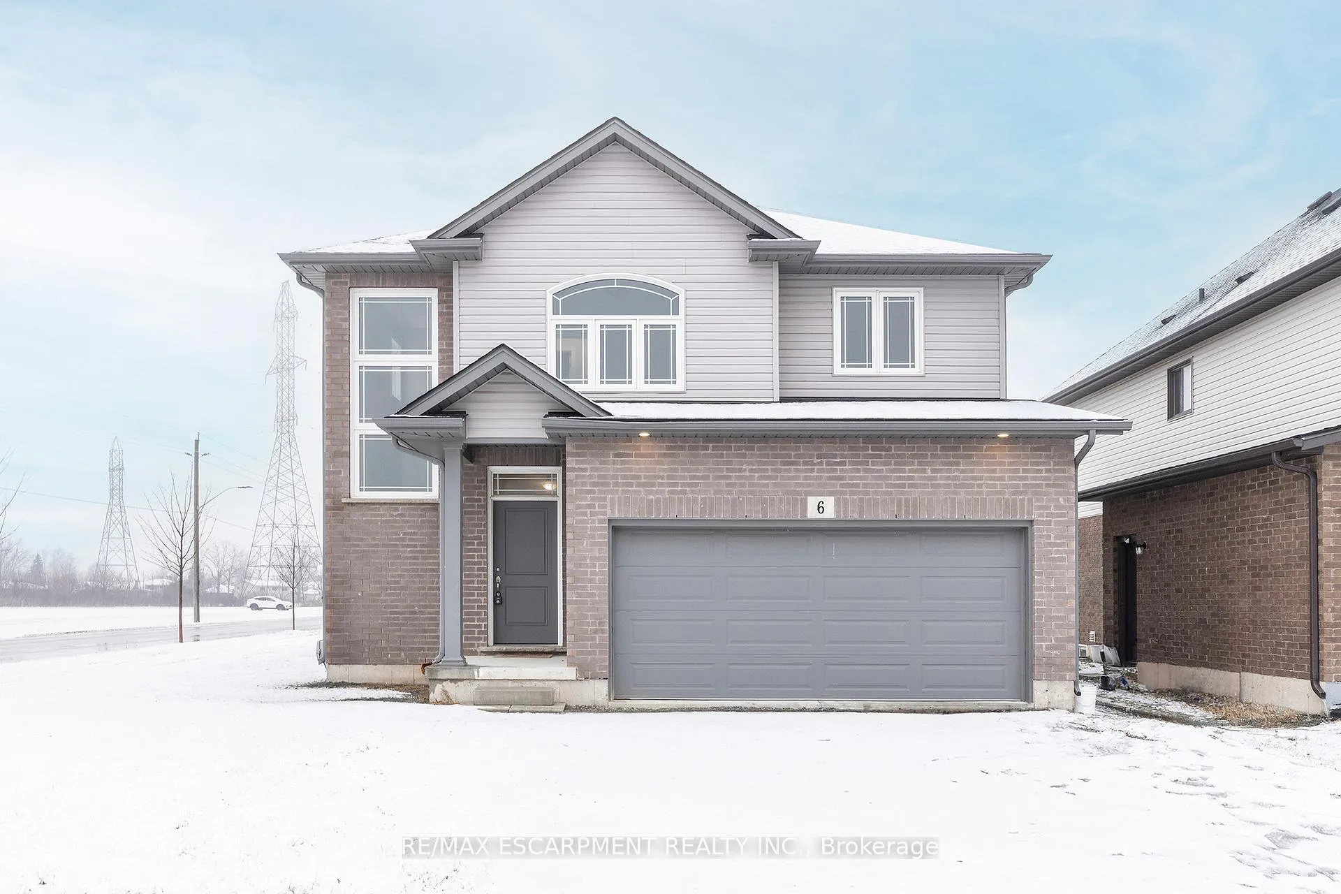 Photo 1 of 6 Laurent Avenue, Welland, Lincoln/Crowland — HOMEH