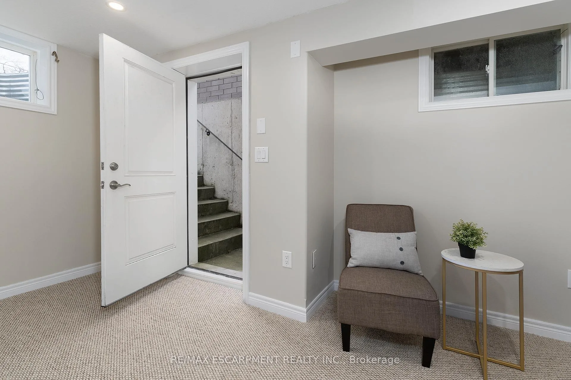 Photo 19 of 6 Laurent Avenue, Welland, Lincoln/Crowland — HOMEH