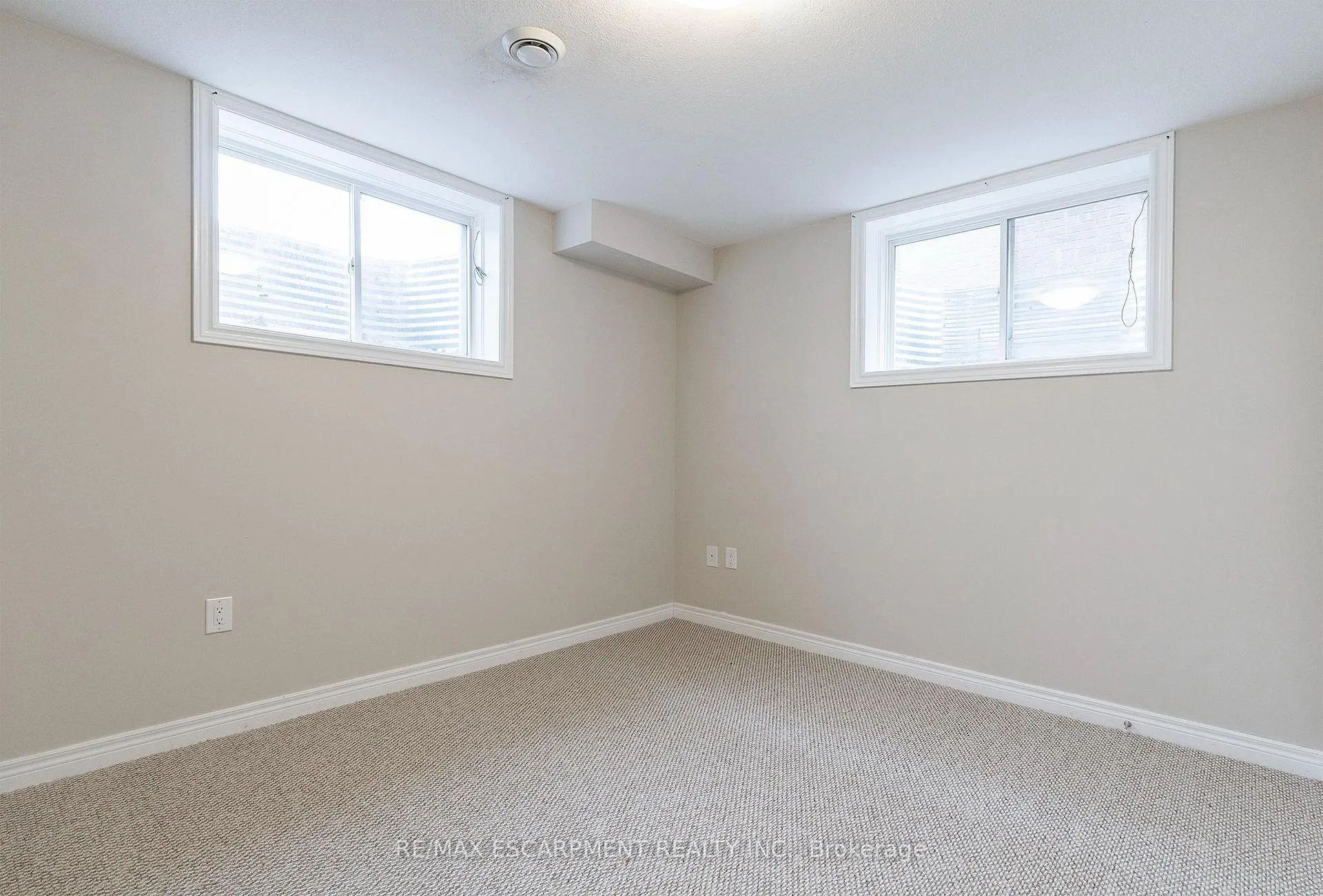Photo 20 of 6 Laurent Avenue, Welland, Lincoln/Crowland — HOMEH