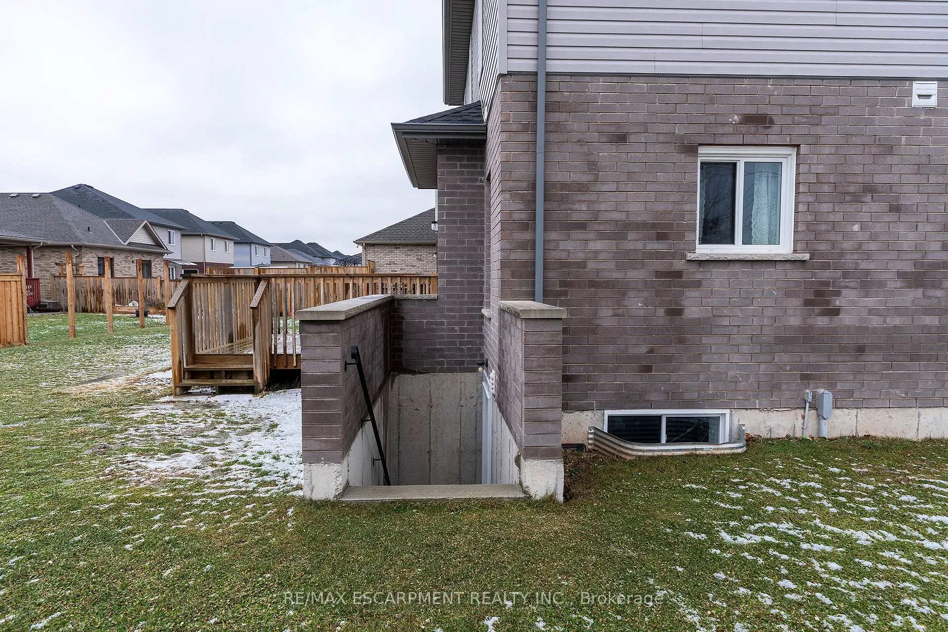 Photo 23 of 6 Laurent Avenue, Welland, Lincoln/Crowland — HOMEH