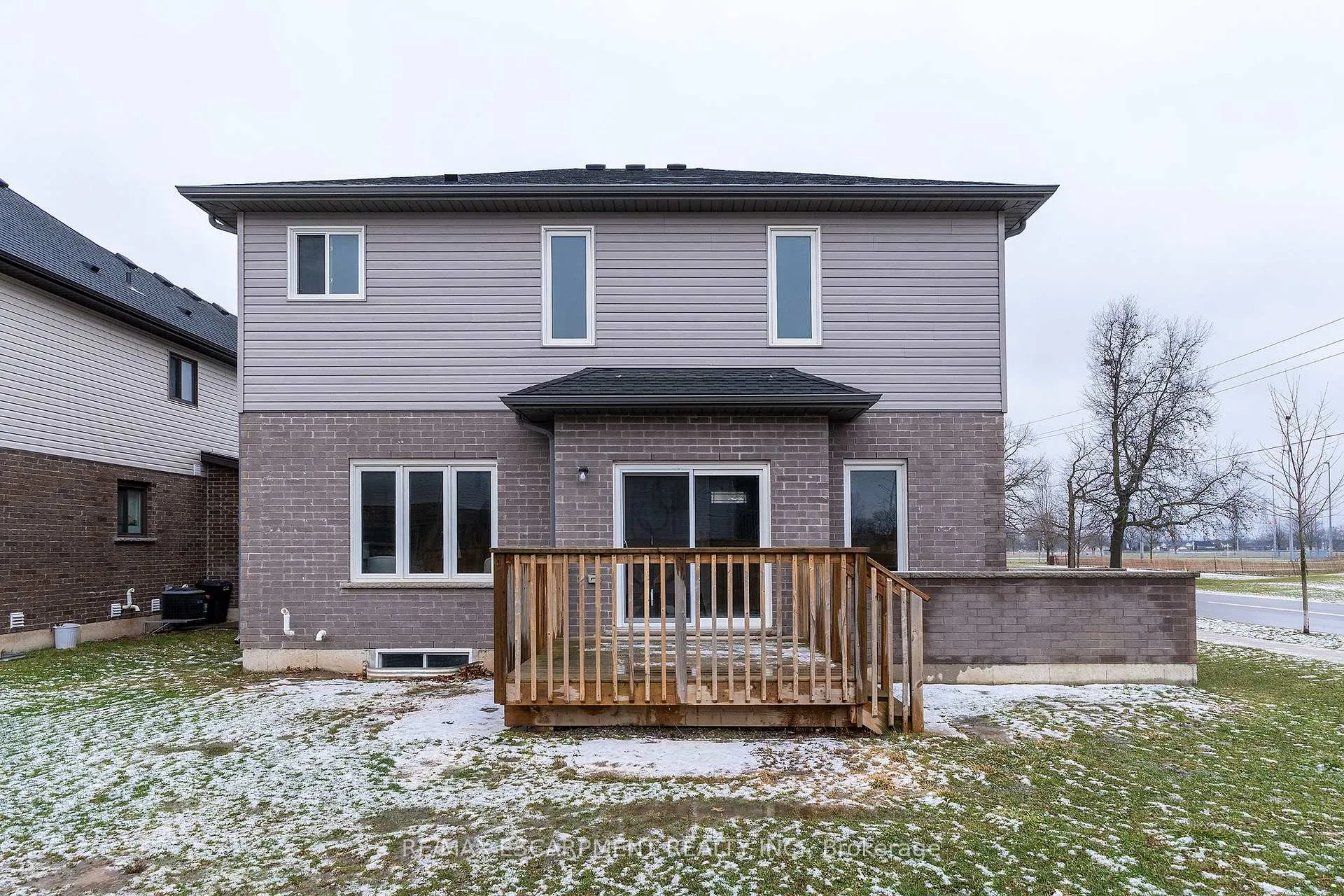 Photo 24 of 6 Laurent Avenue, Welland, Lincoln/Crowland — HOMEH