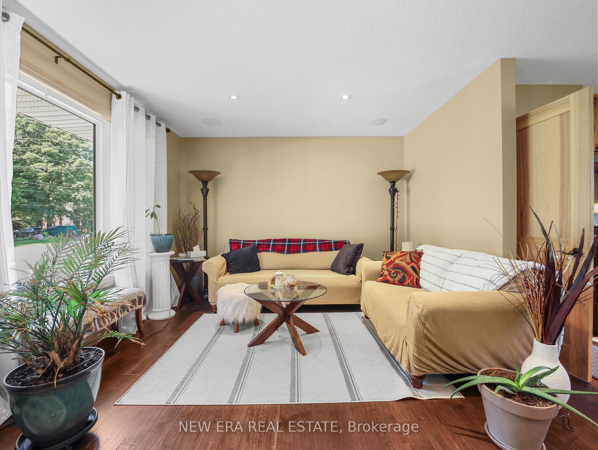Photo 5 of 1031 Queens Bush Road, Wellesley — HOMEH