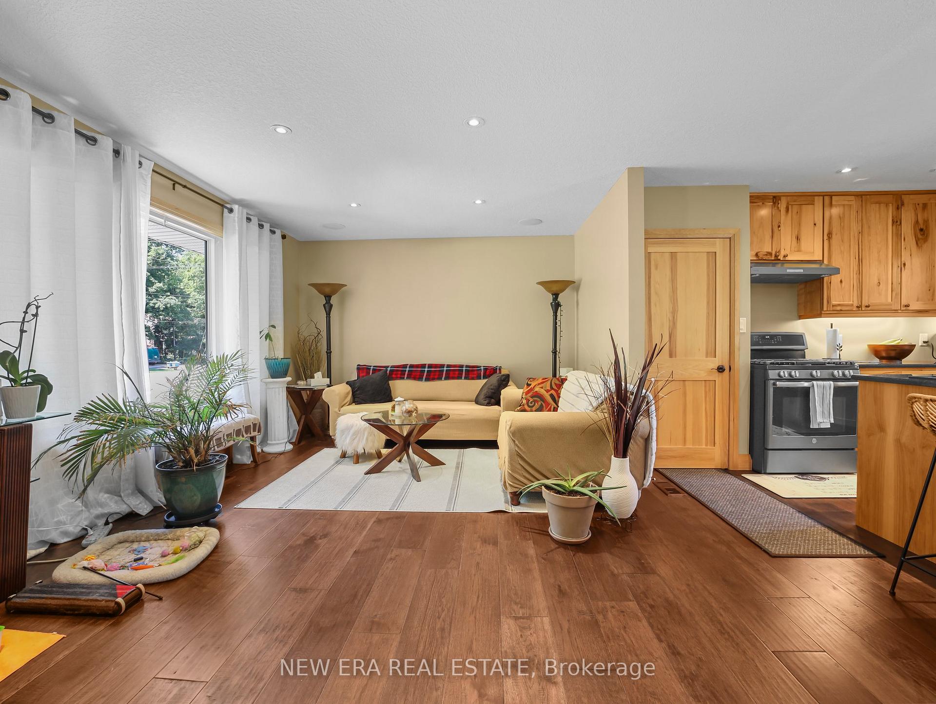 Photo 7 of 1031 Queens Bush Road, Wellesley — HOMEH