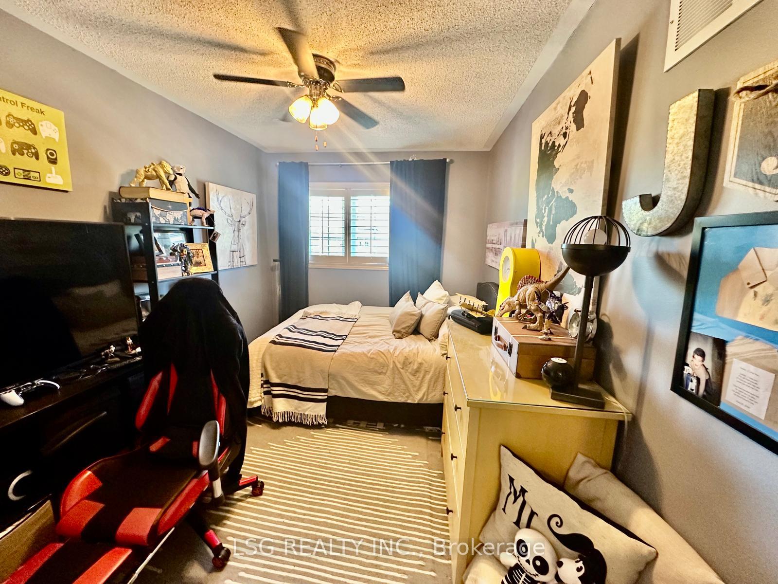 Photo 22 of 235 Venice Gate Drive, Vaughan, Vellore Village — HOMEH