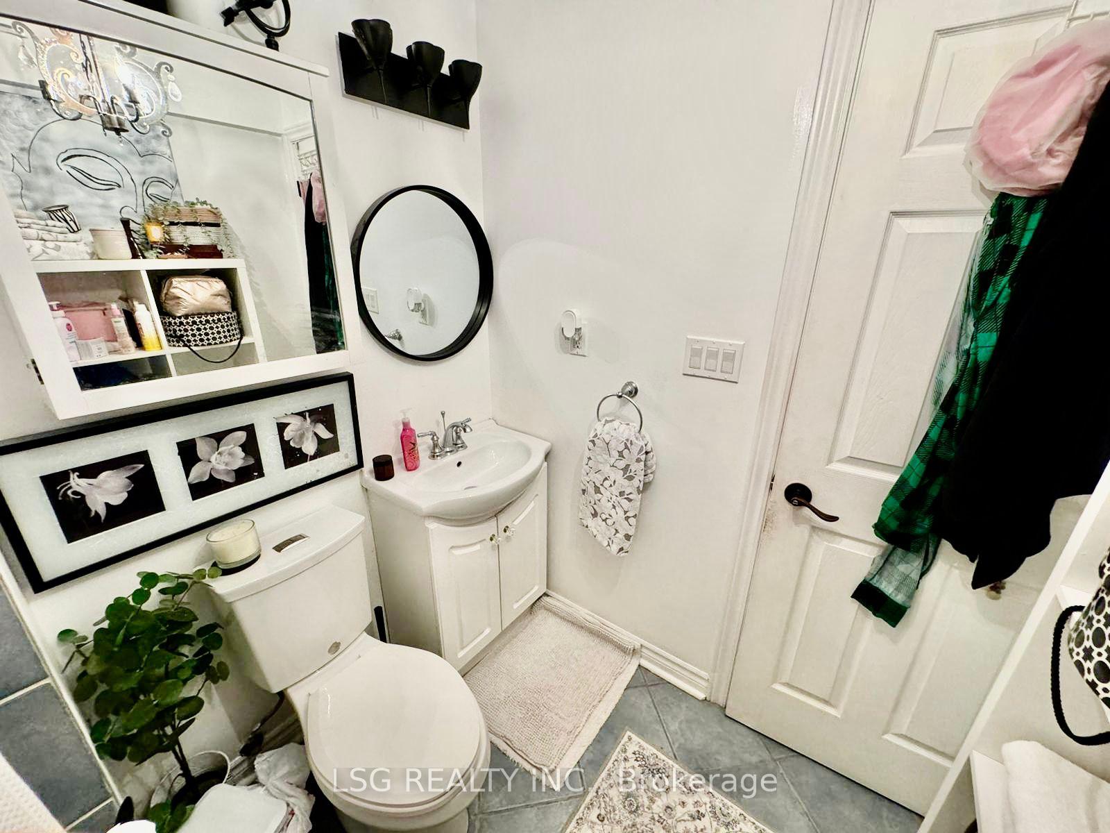 Photo 29 of 235 Venice Gate Drive, Vaughan, Vellore Village — HOMEH