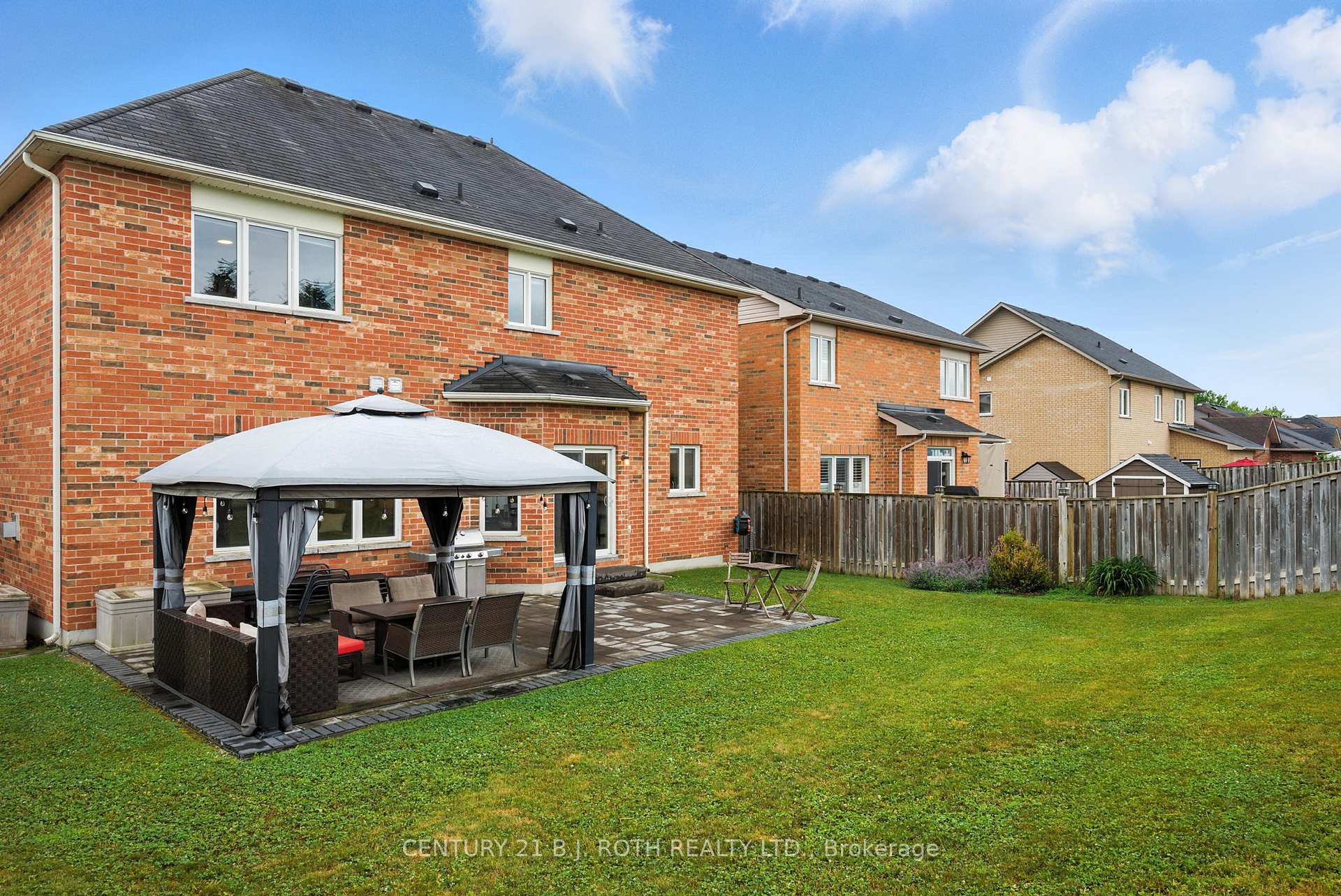 Photo 15 of 71 Nelkydd Lane, Uxbridge — HOMEH