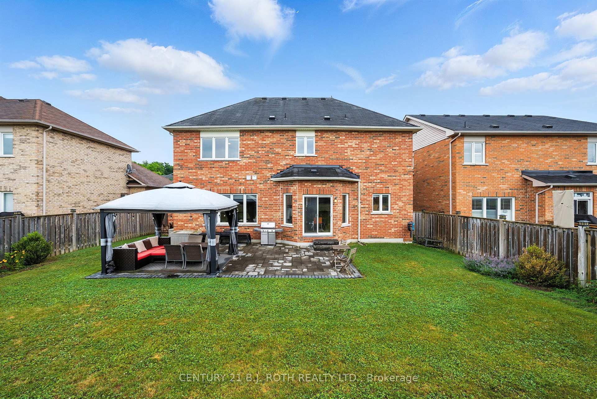 Photo 16 of 71 Nelkydd Lane, Uxbridge — HOMEH