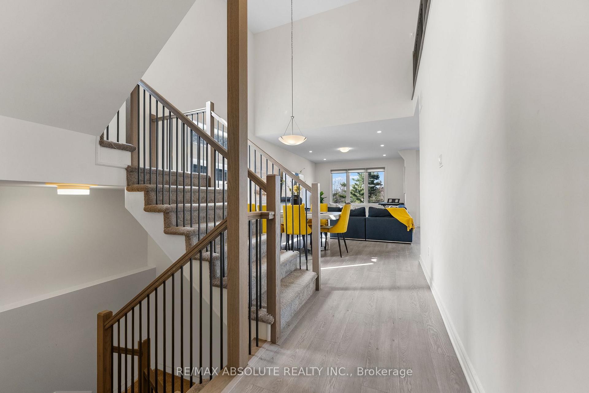 Photo 5 of 105 Seabert Drive, Arnprior — HOMEH