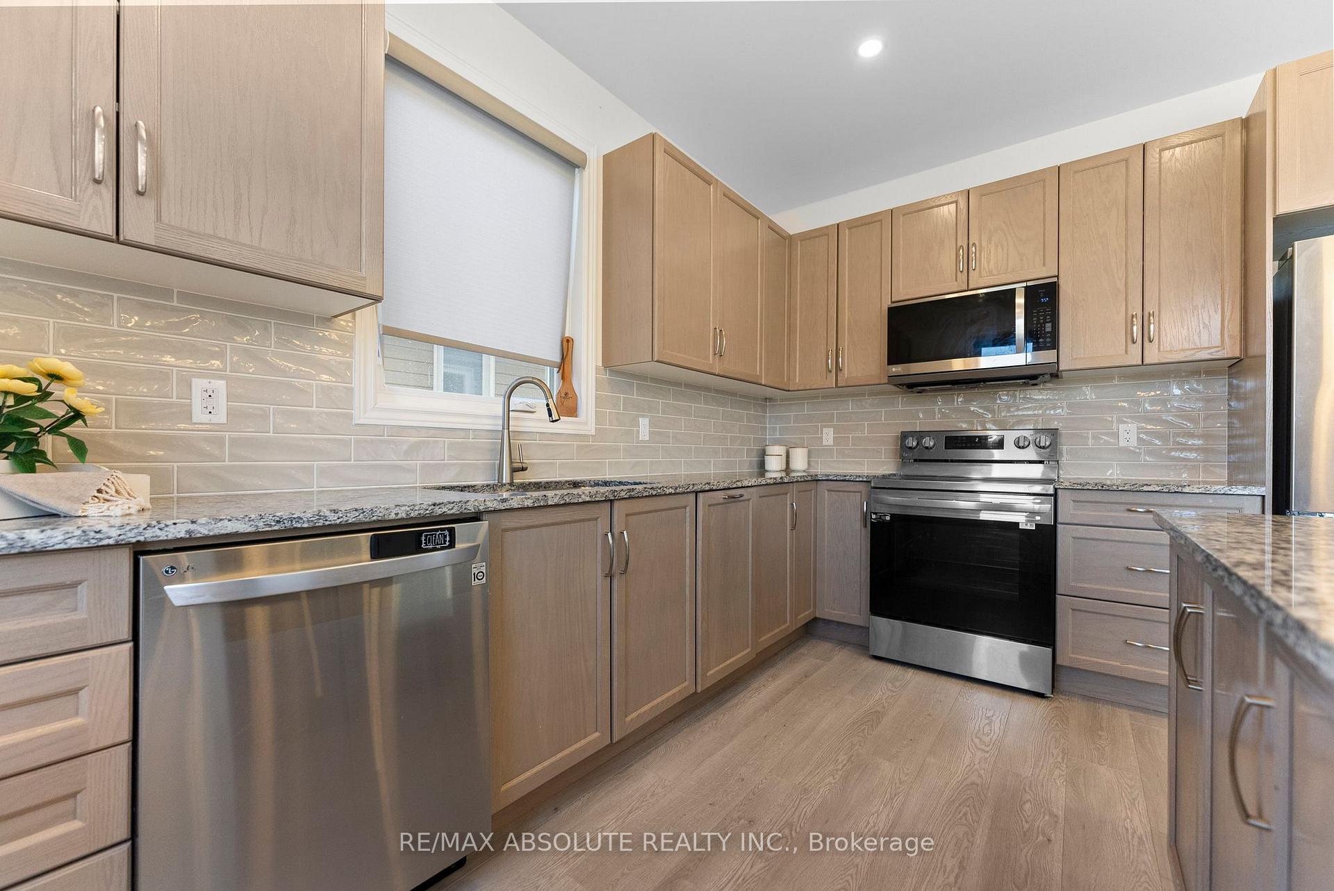 Photo 17 of 105 Seabert Drive, Arnprior — HOMEH
