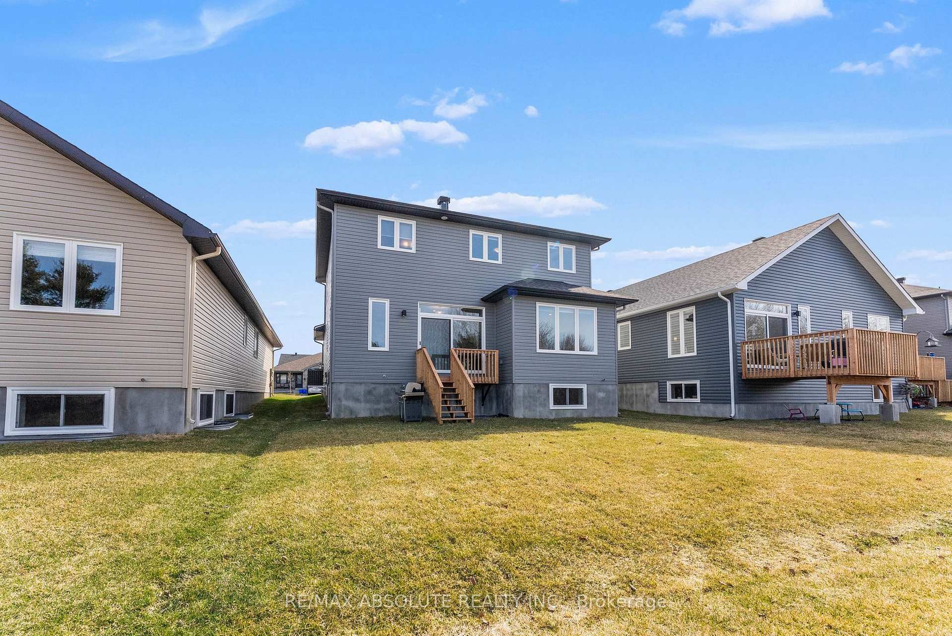 Photo 37 of 105 Seabert Drive, Arnprior — HOMEH