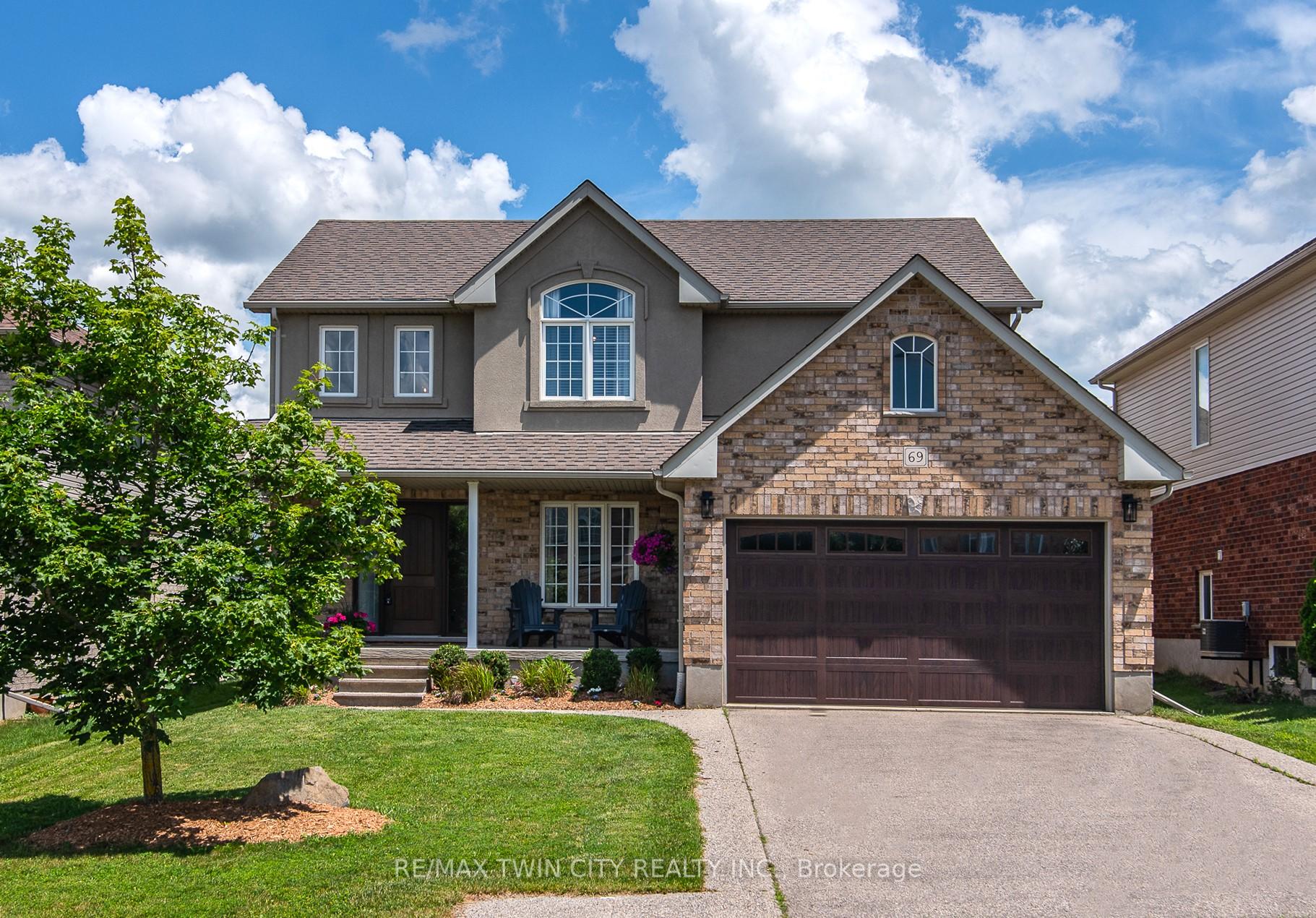 Photo 1 of 69 Parkview Drive, Wellesley — HOMEH