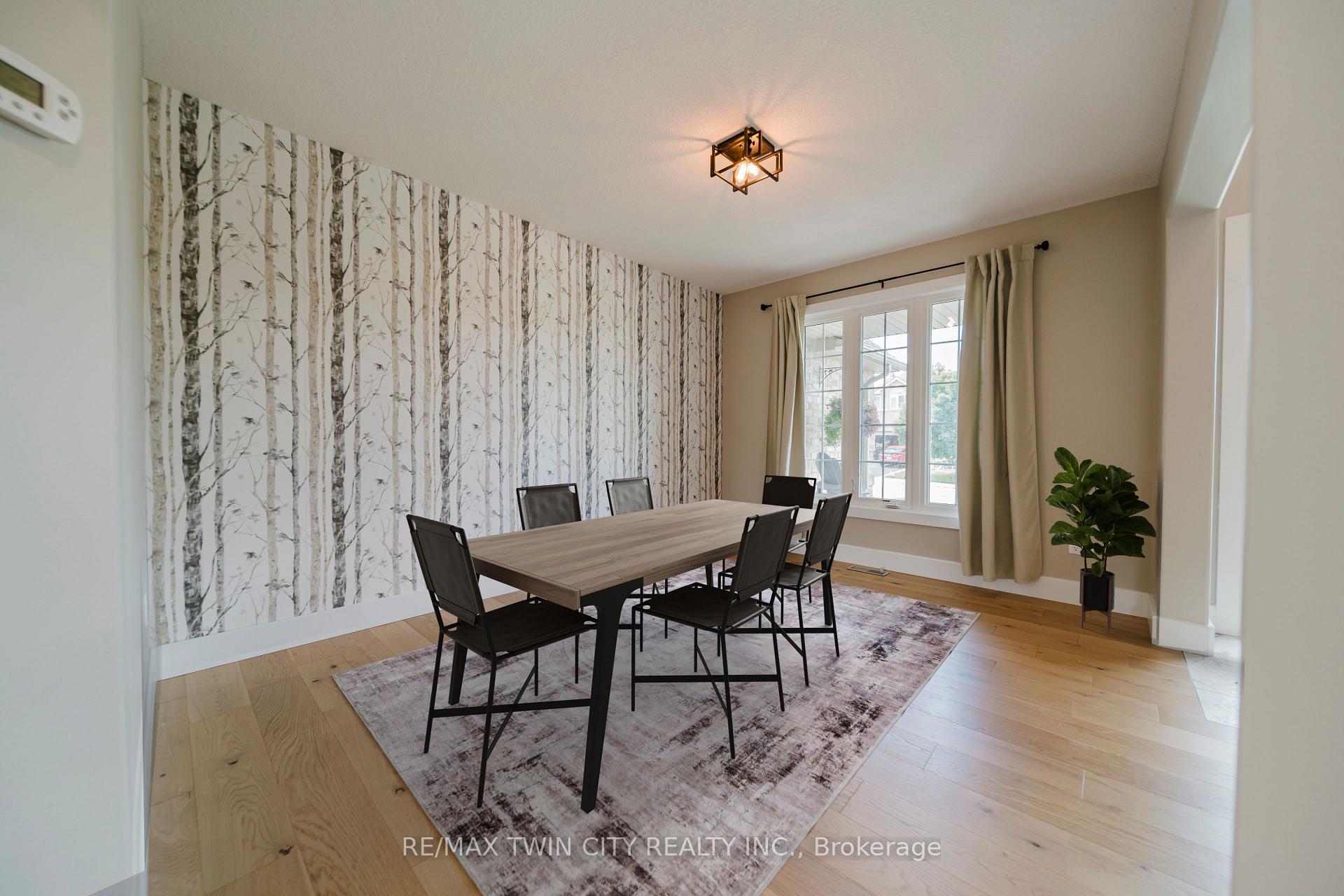 Photo 5 of 69 Parkview Drive, Wellesley — HOMEH