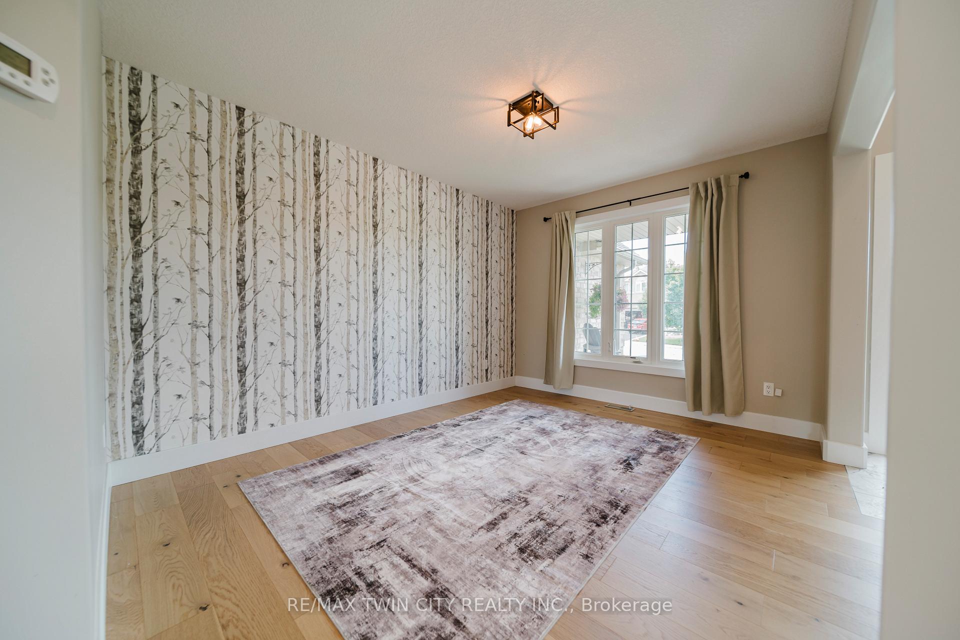 Photo 6 of 69 Parkview Drive, Wellesley — HOMEH