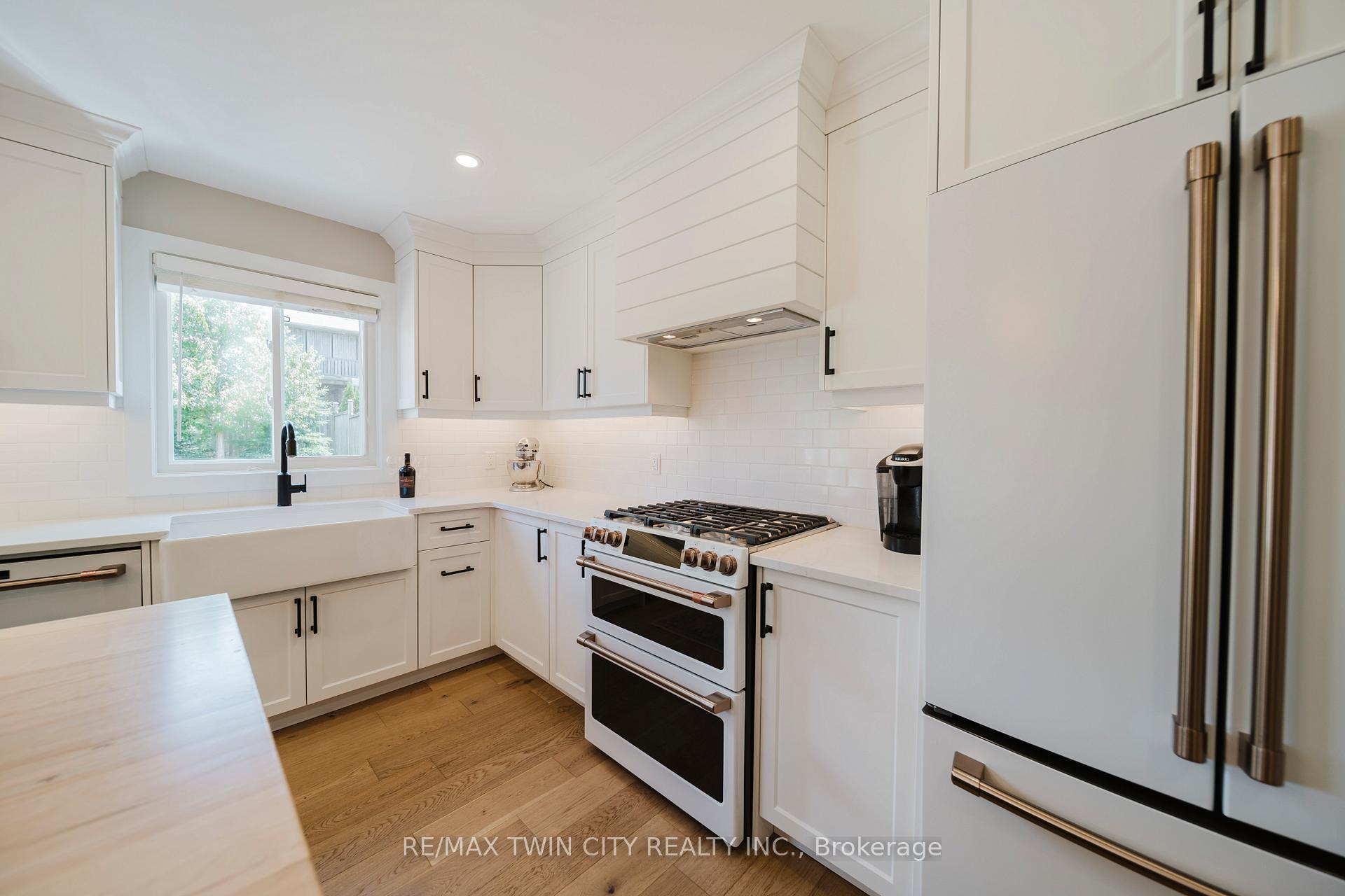 Photo 17 of 69 Parkview Drive, Wellesley — HOMEH